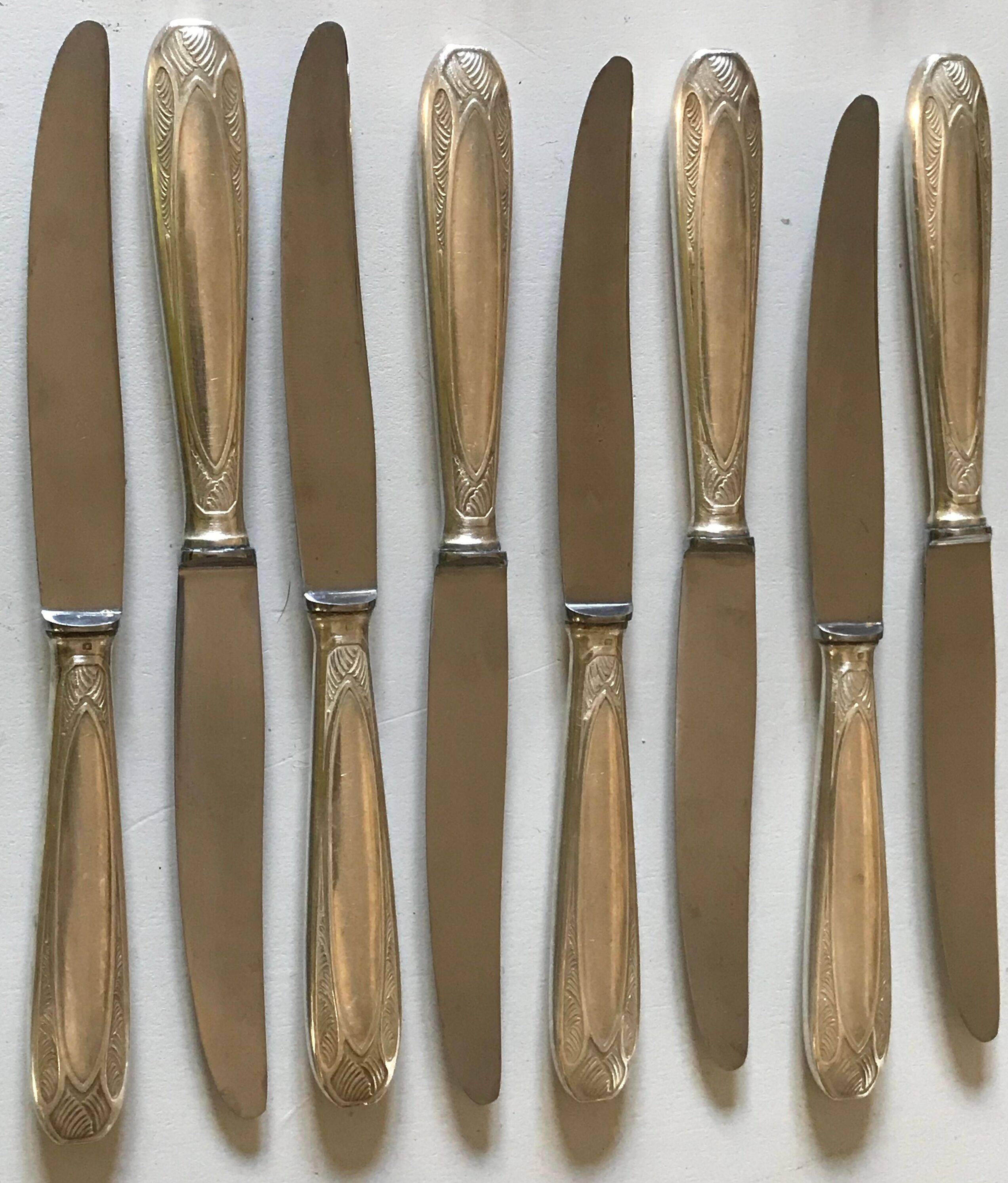 Art deco silver metal covers 34 pieces