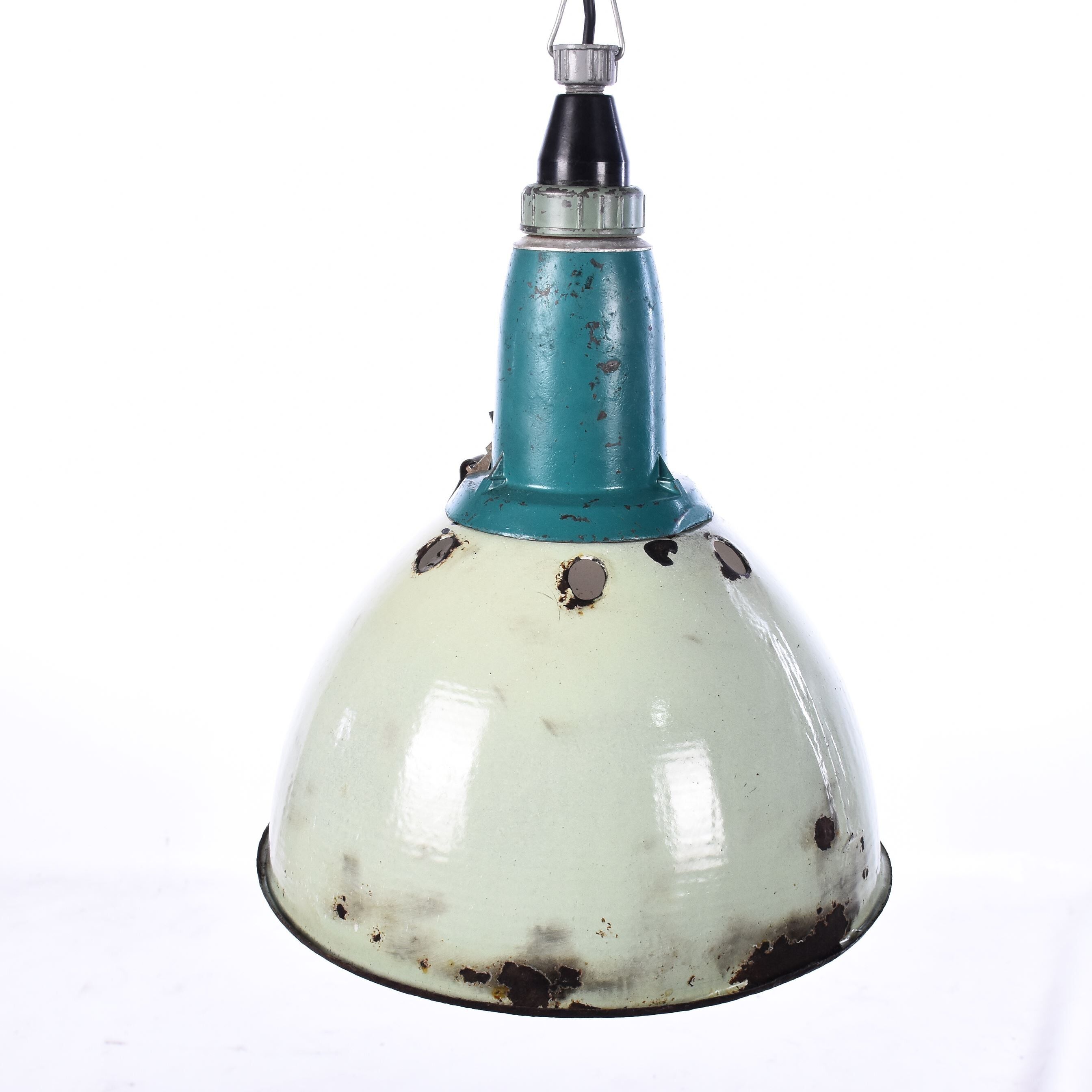 Enamel pendant lamp green