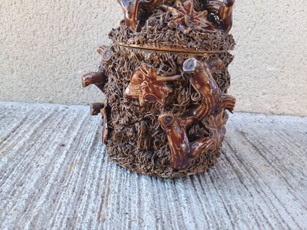 Pot à tabac en grès à décor naturaliste Bossot à Ciry-le-Noble, vers 1880