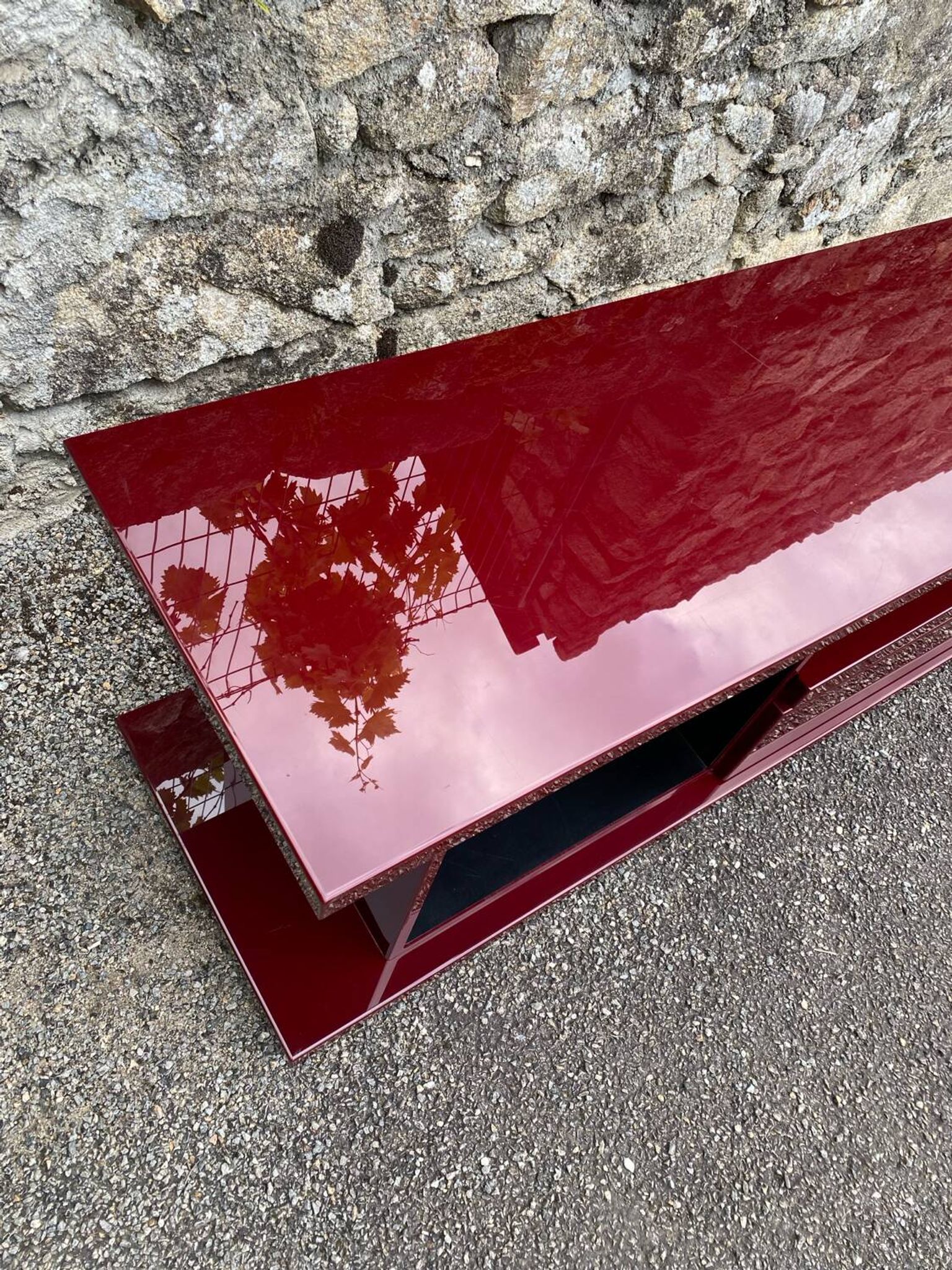 Rectangular plexiglass tv unit, burgundy, wine colour, david lange wine