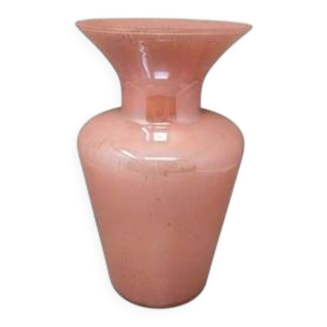 1970s Murano blown antique pink vase by Maestro del Vetro