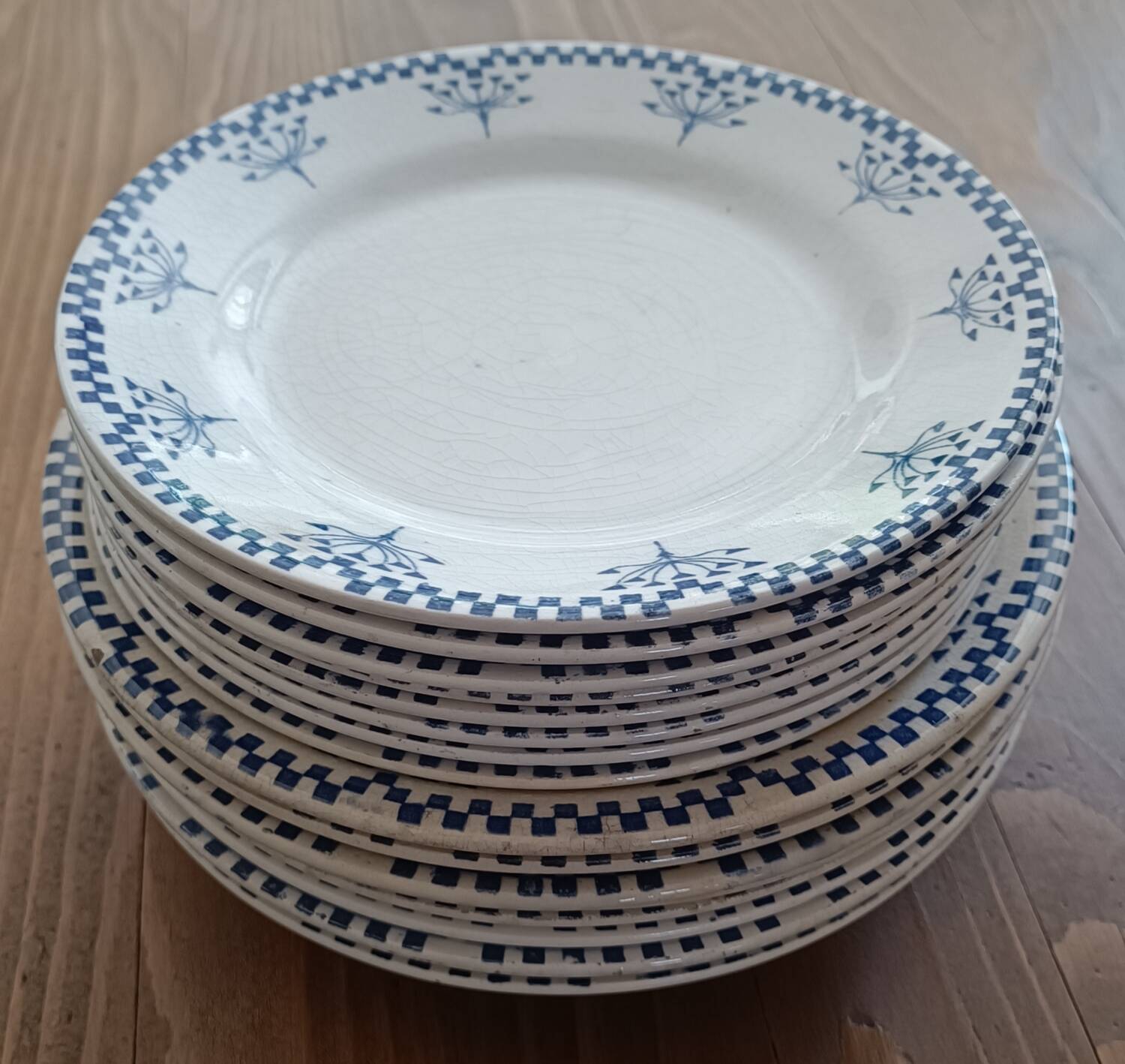 Set of Creil-Montereau Damier plates