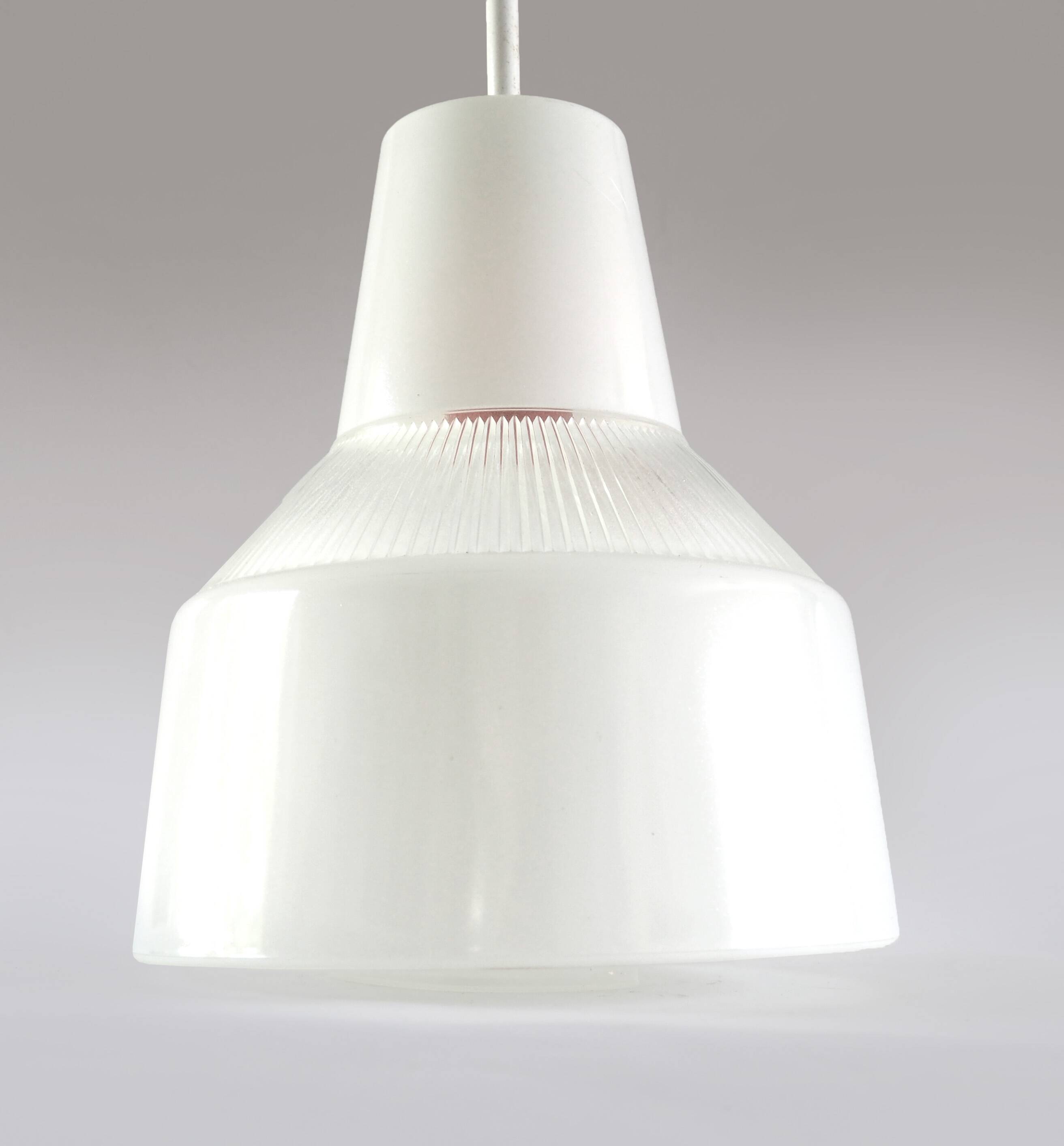 Holophane white glass suspension