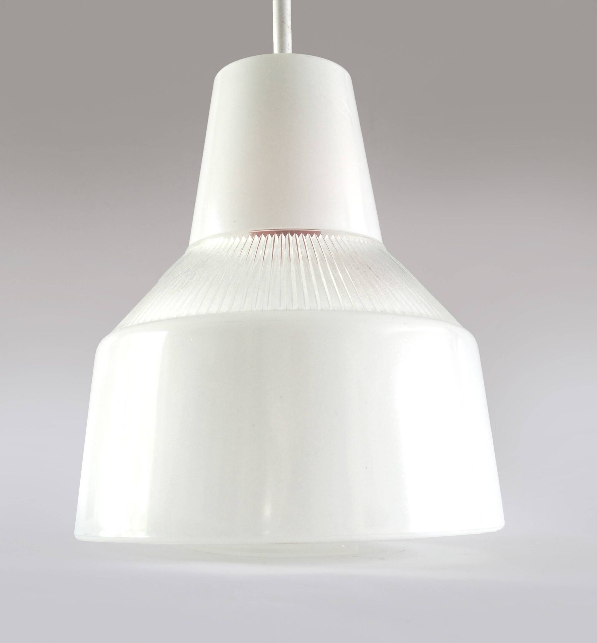 Holophane white glass suspension