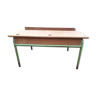 Double bureau d'écolier en bois et piètement en métal peint. Avec son banc et 2 casiers