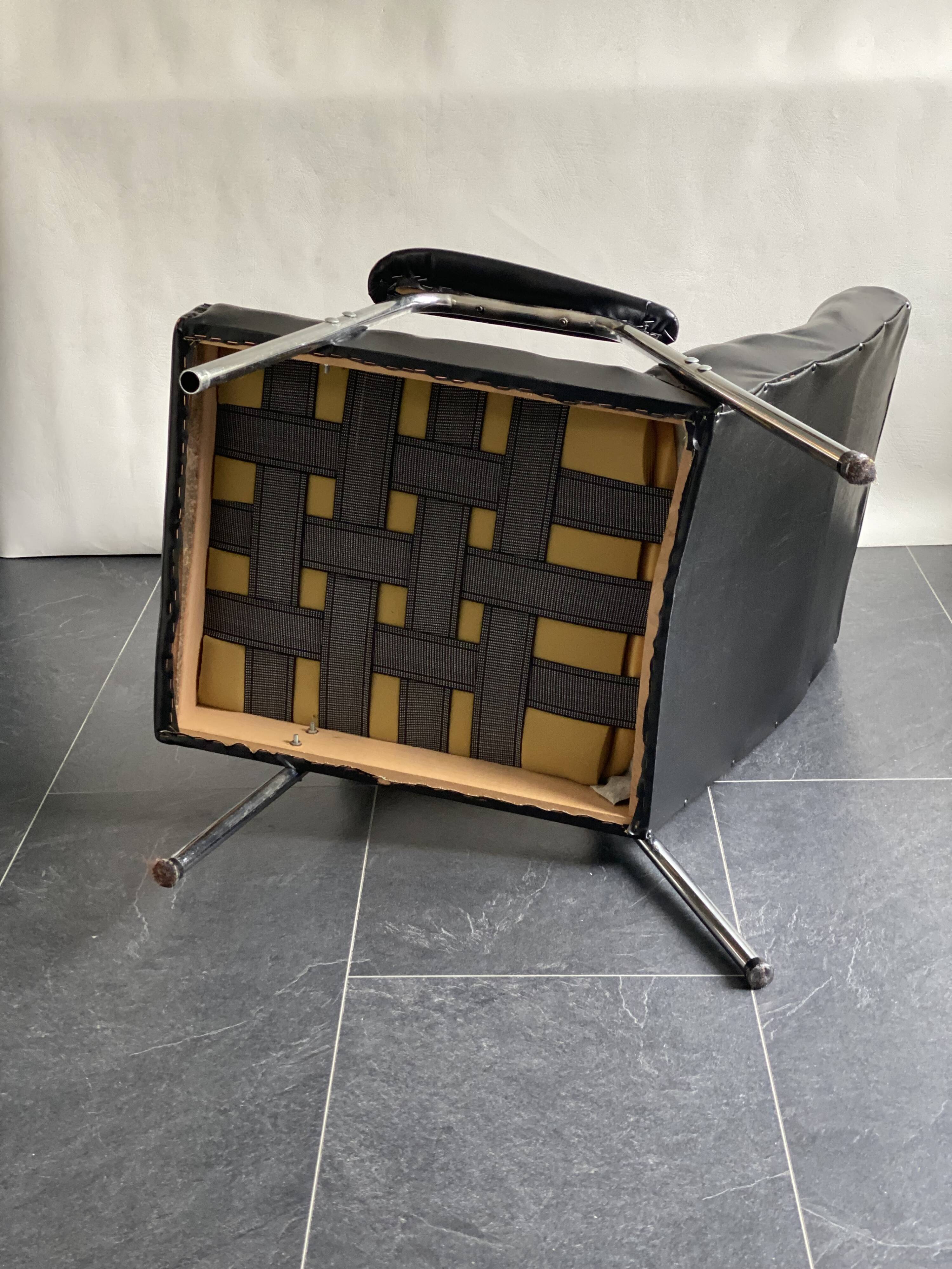 Pair of Bauhaus Style Arm Chairs