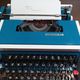 Underwood 315 portable blue typewriter with carrying case Like NEW
