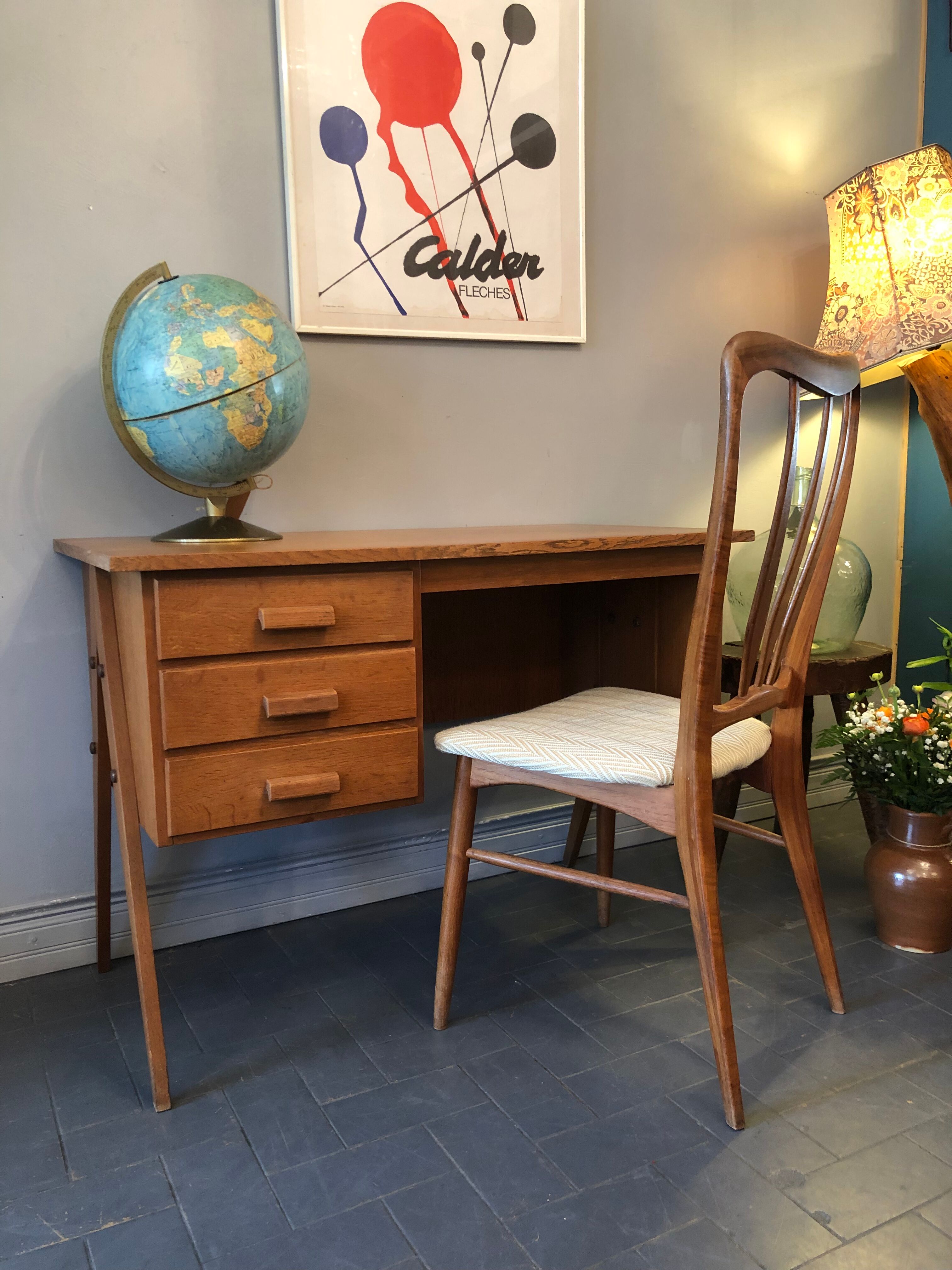 Vintage desk compass feet