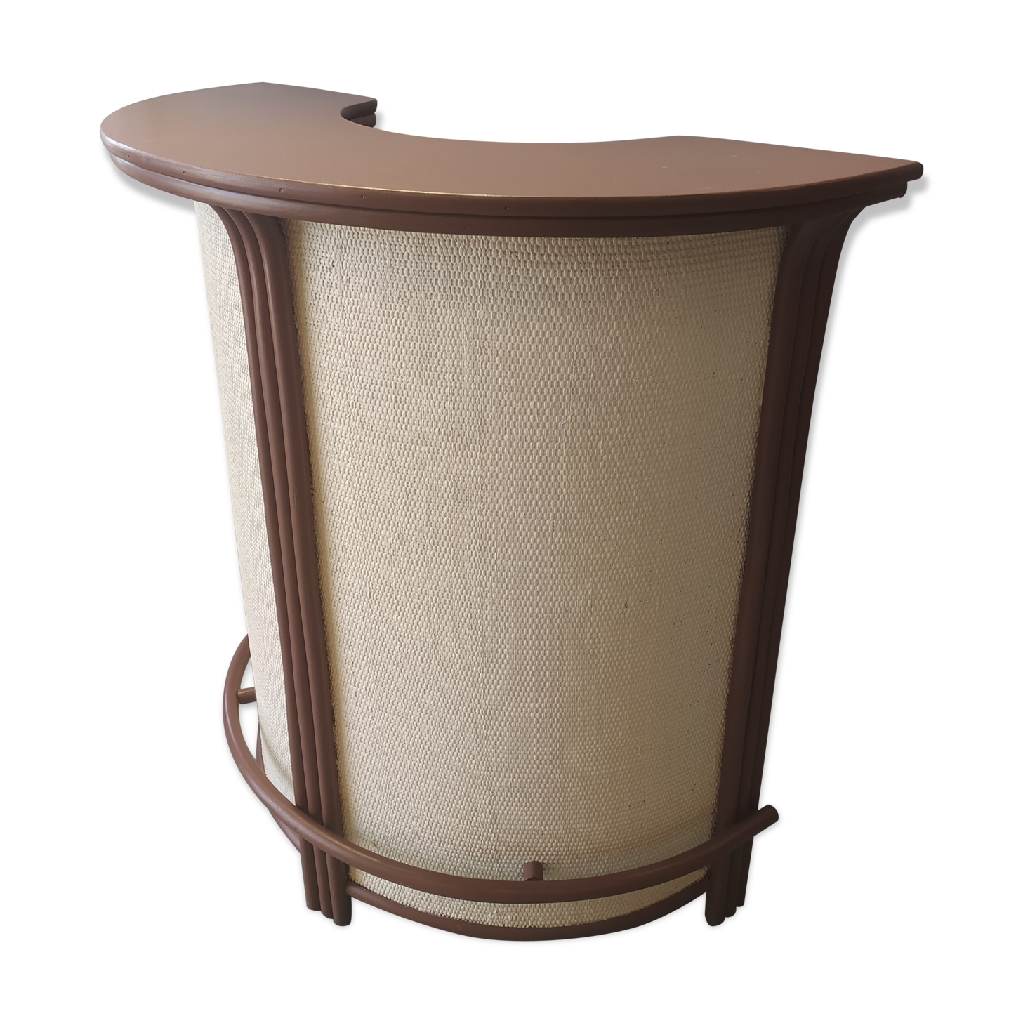 Vintage rattan bar