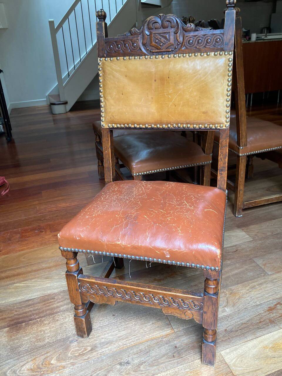 6 chaises de salle à manger