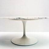 Table basse tulipe ovale par Eero Saarinen pour Knoll, années 1960