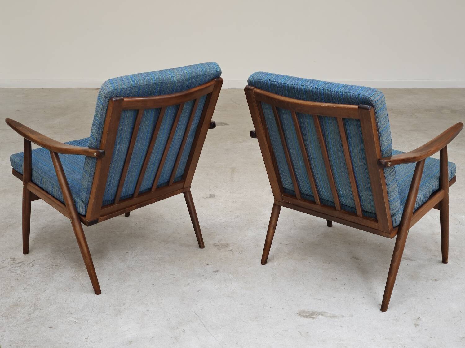 Pair of blue boomerang armchairs by Antonin Suman for Ton (Thonet) 1960