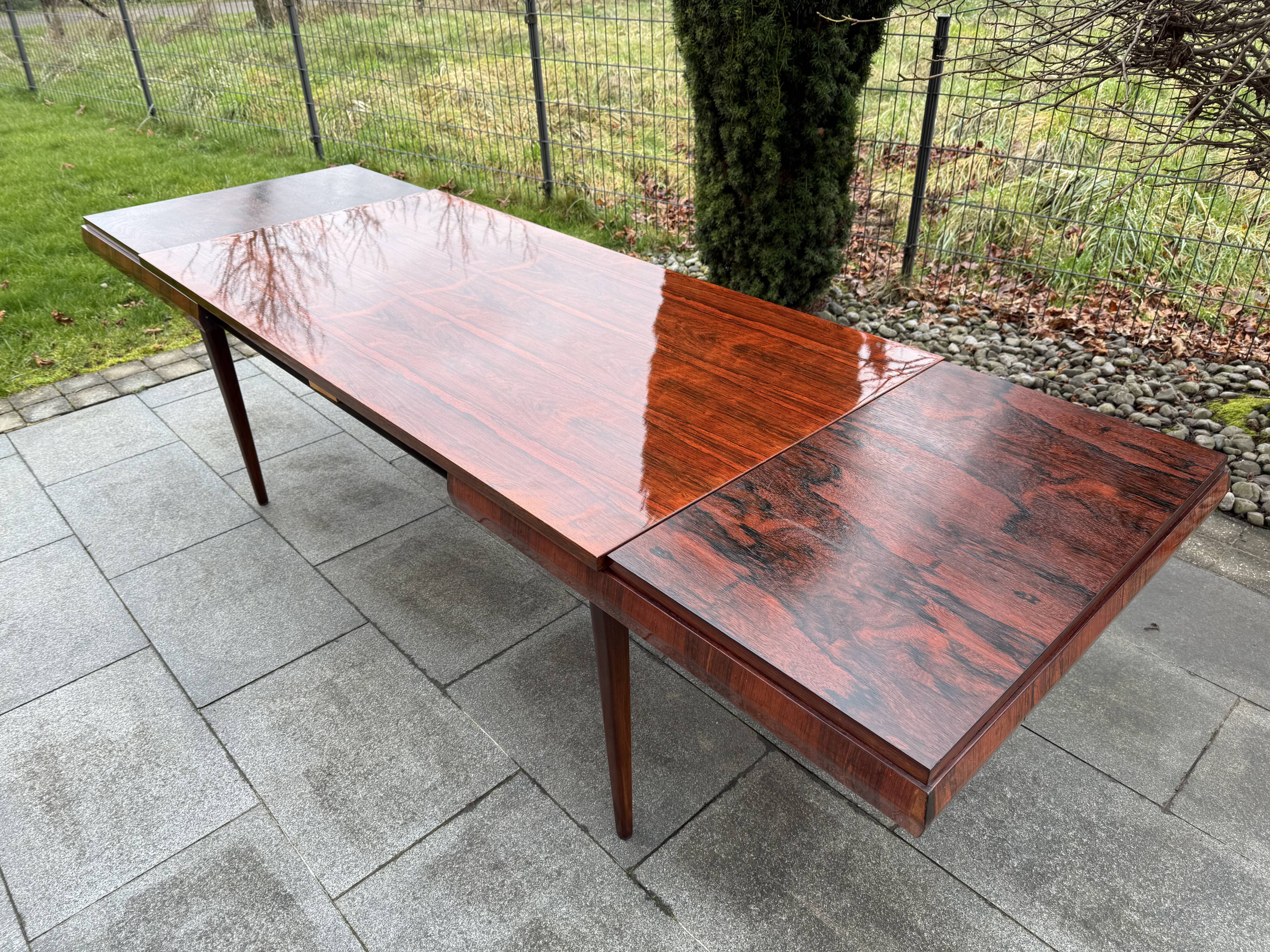 Table à manger extensible Paolo Buffa Italie 1960