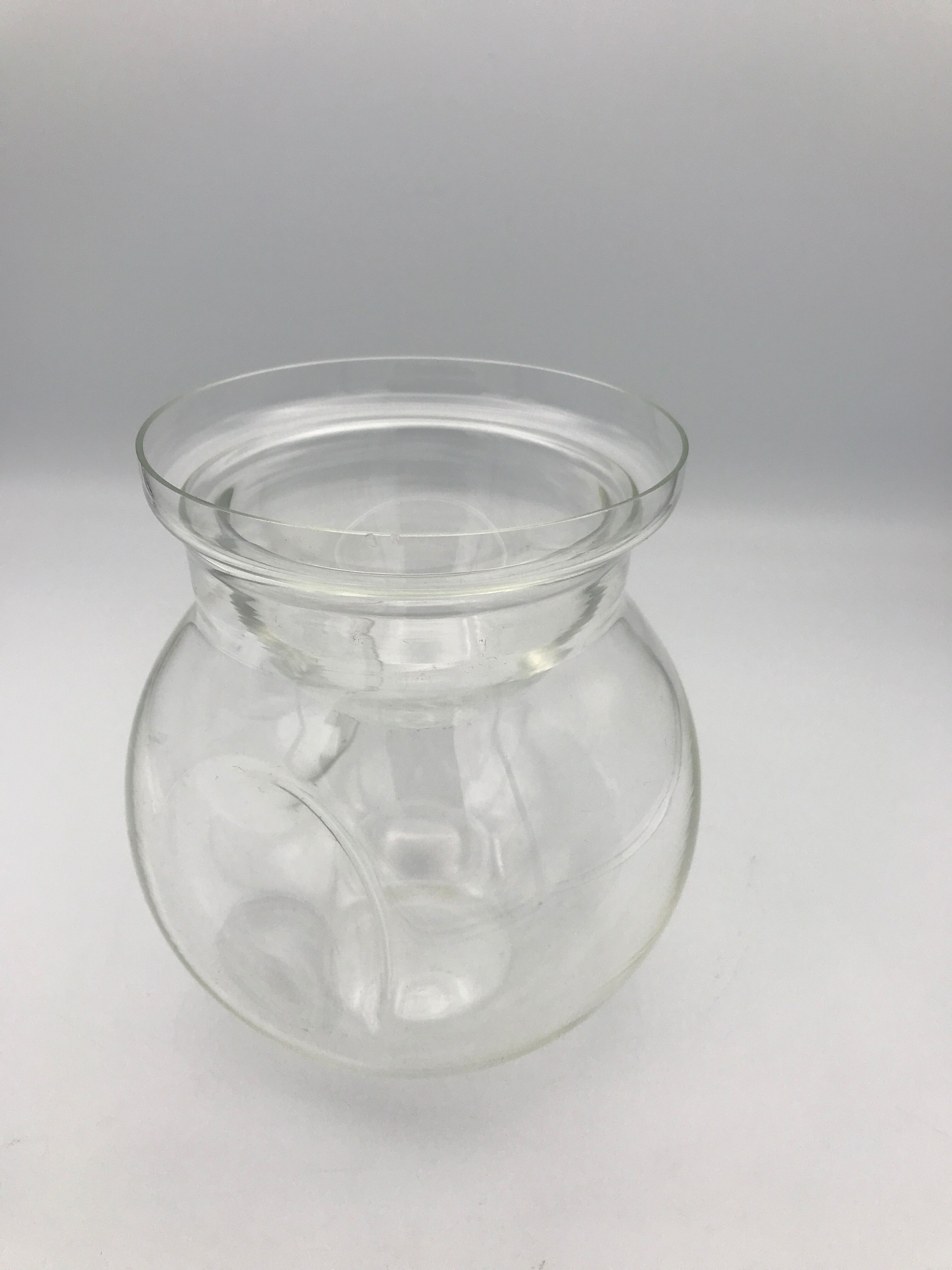 Jar type bonbonnière in translucent glass shape round modernist