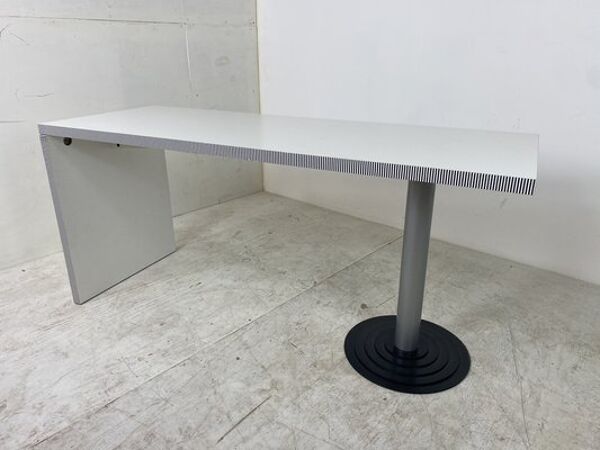 Bureau de driade, Italie, 1980s