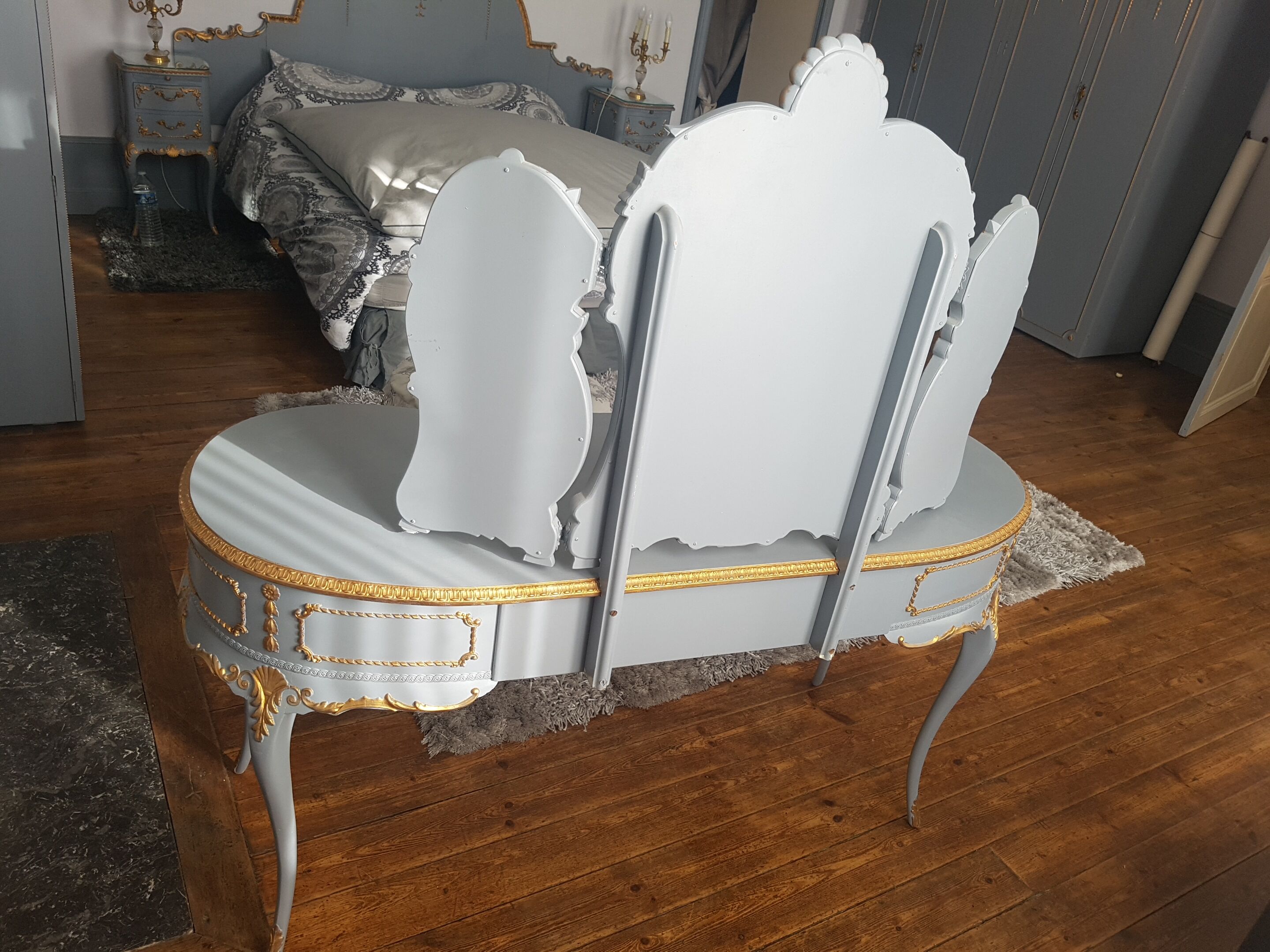 Coiffeuse style Louis XV