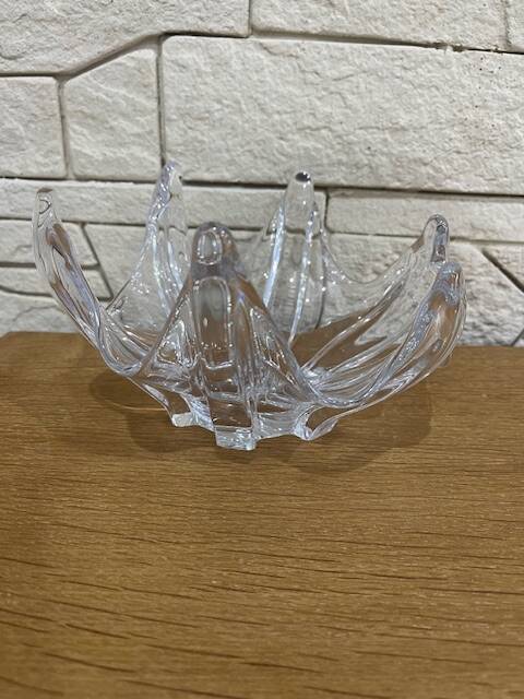 Crystal pocket tray