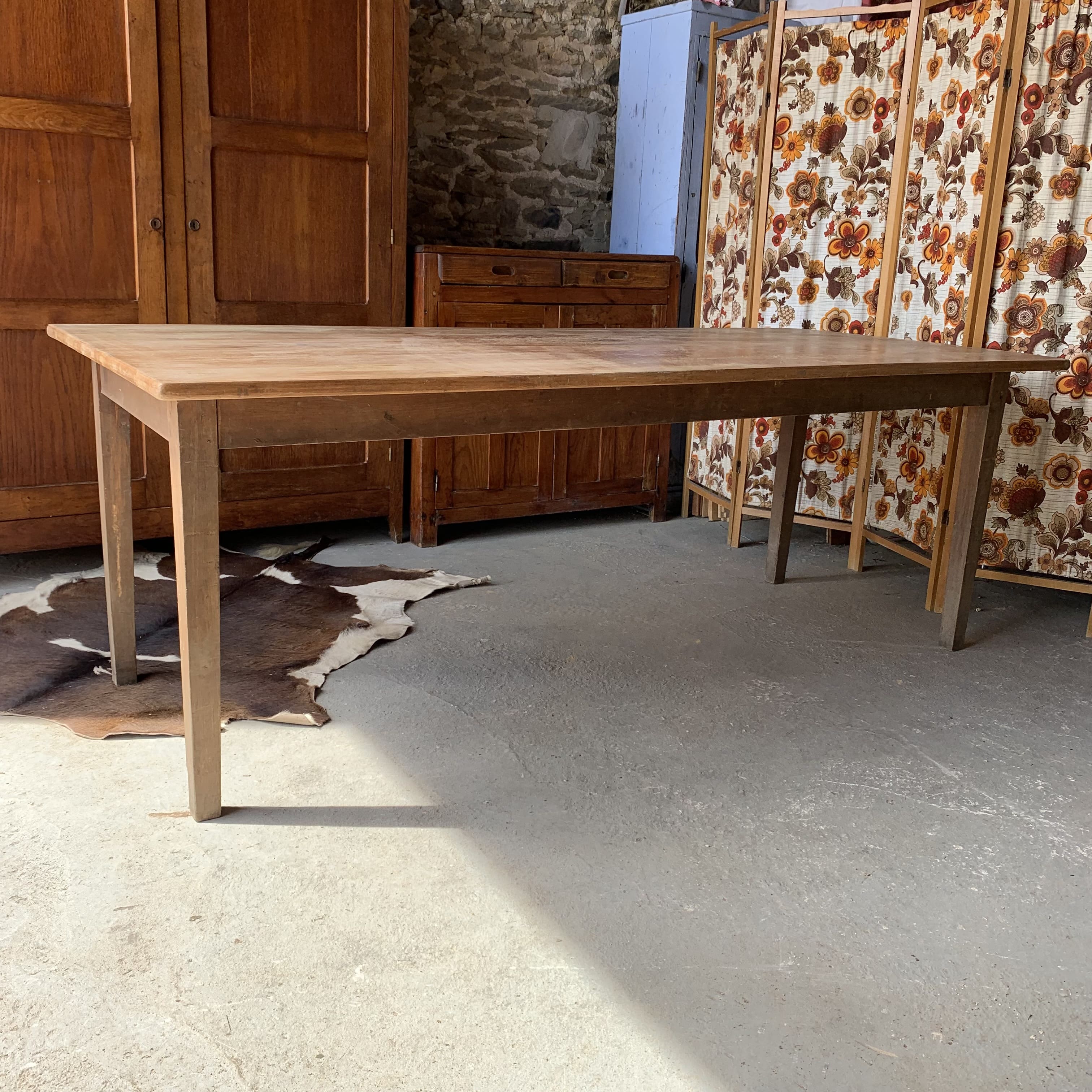 Farmhouse table - 2m10 long
