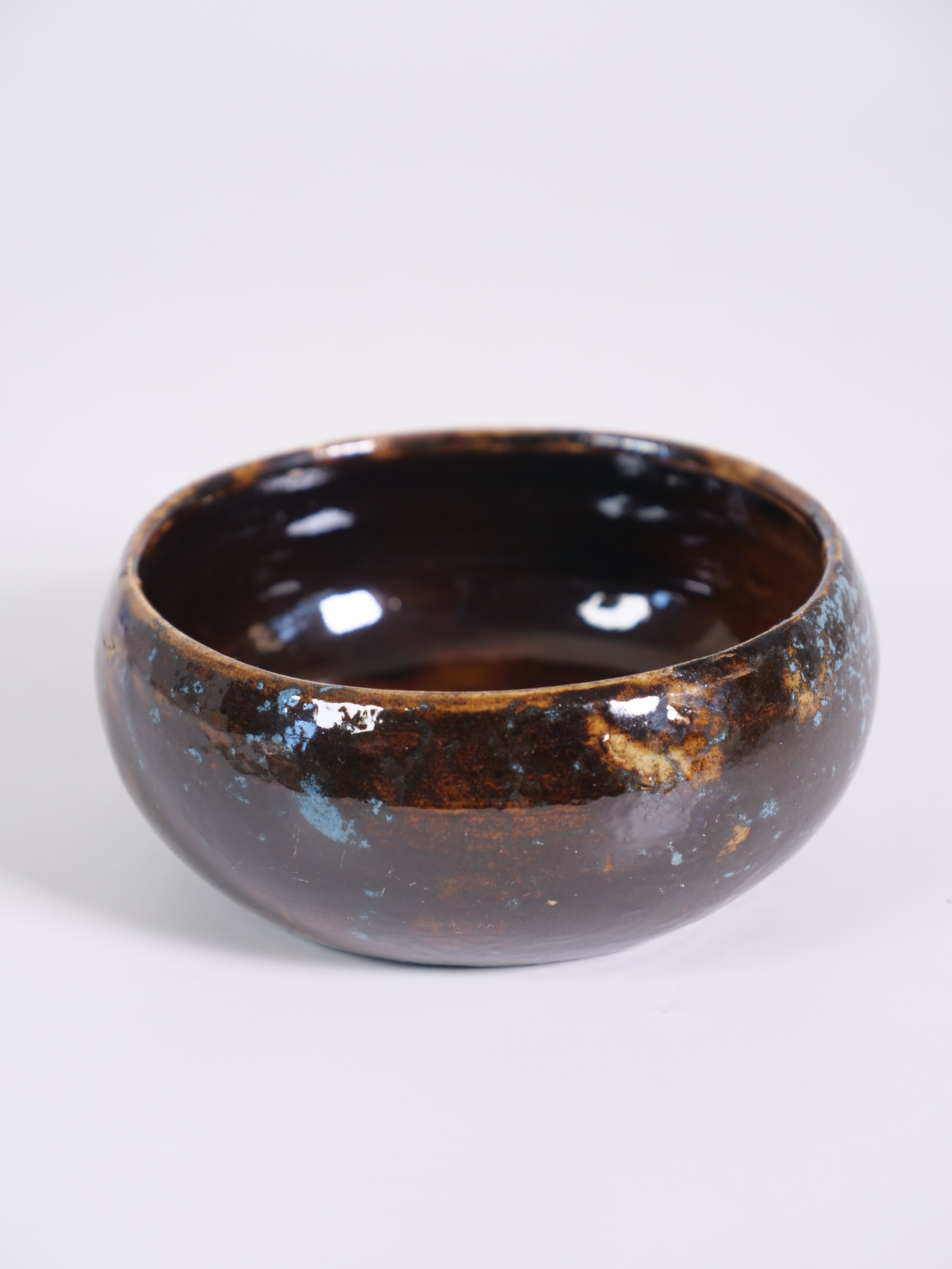 Original old artisanal bowl