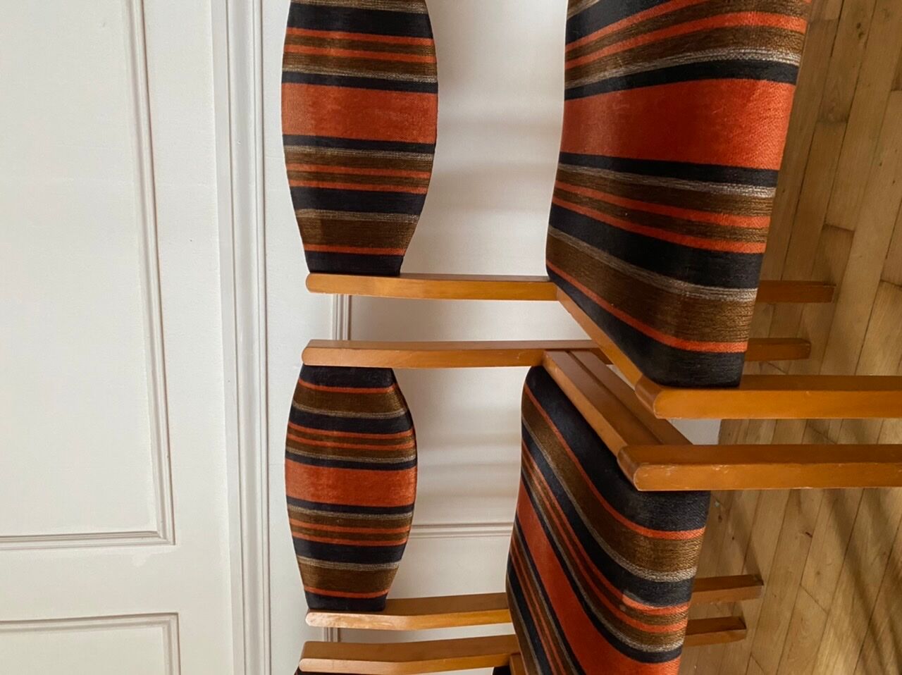 Set of 4 vintage chairs fabric and wood