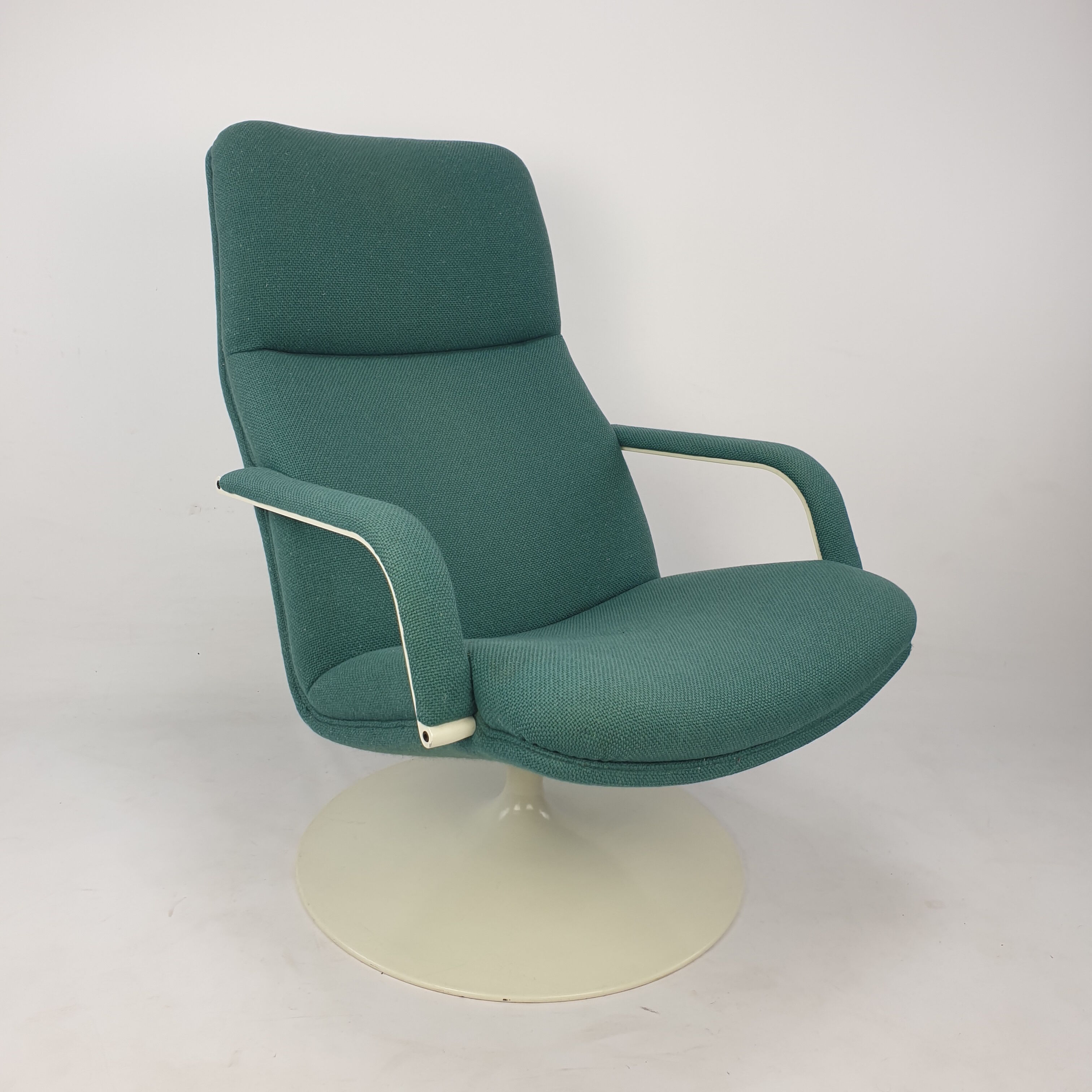F182 Lounge Chair by Geoffrey Harcourt for Artifort, 1970s