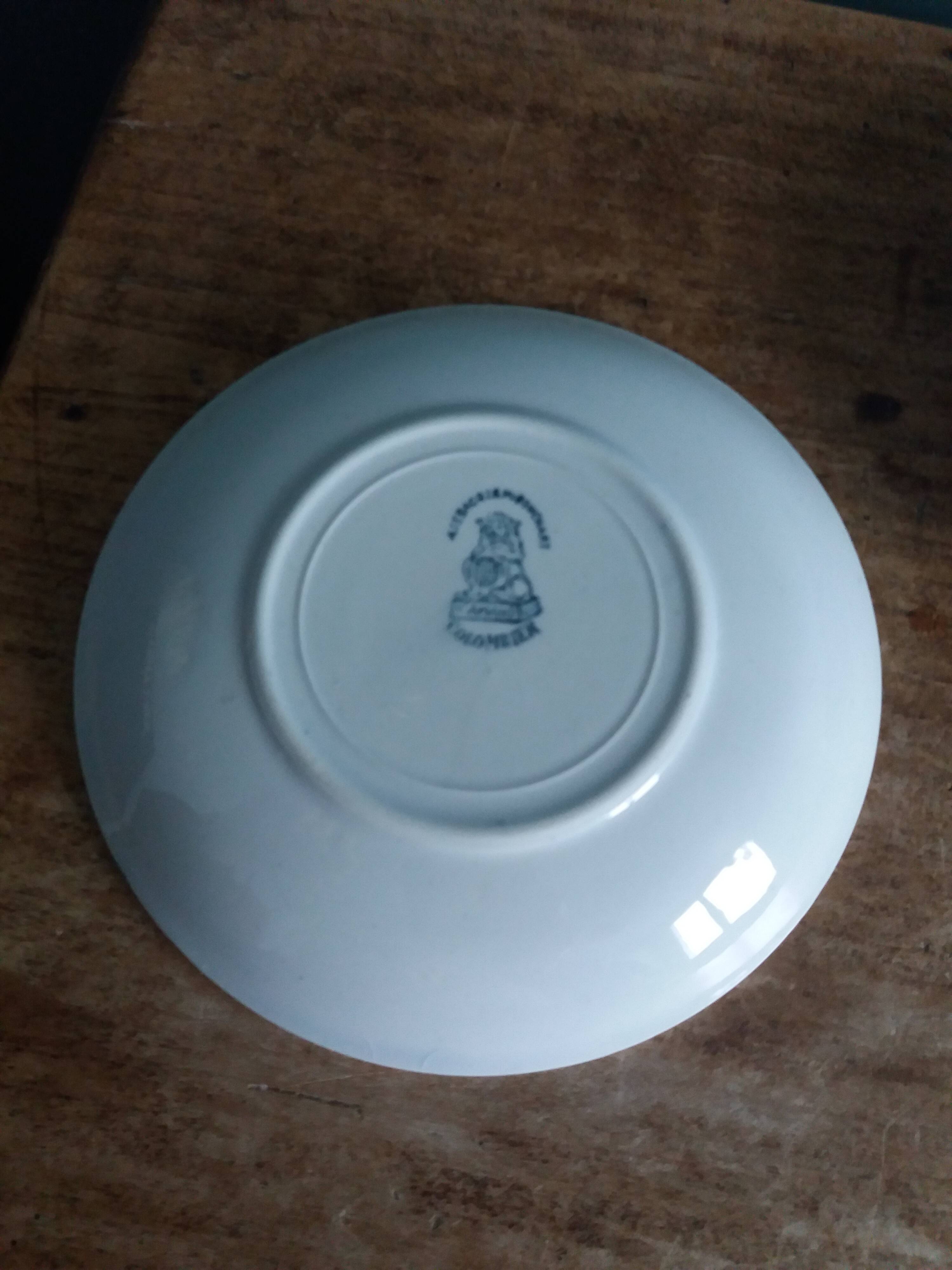 Assiettes Saint Amand Lebacqz & Bouchart décor Colombier début 20ième