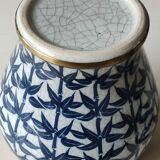 Old lidded vase/potiche/jar. origin/thailand. decorated with indigo blue palm trees. 23 x 14 cm