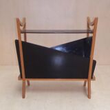 Magazine rack table