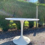 Tulip table