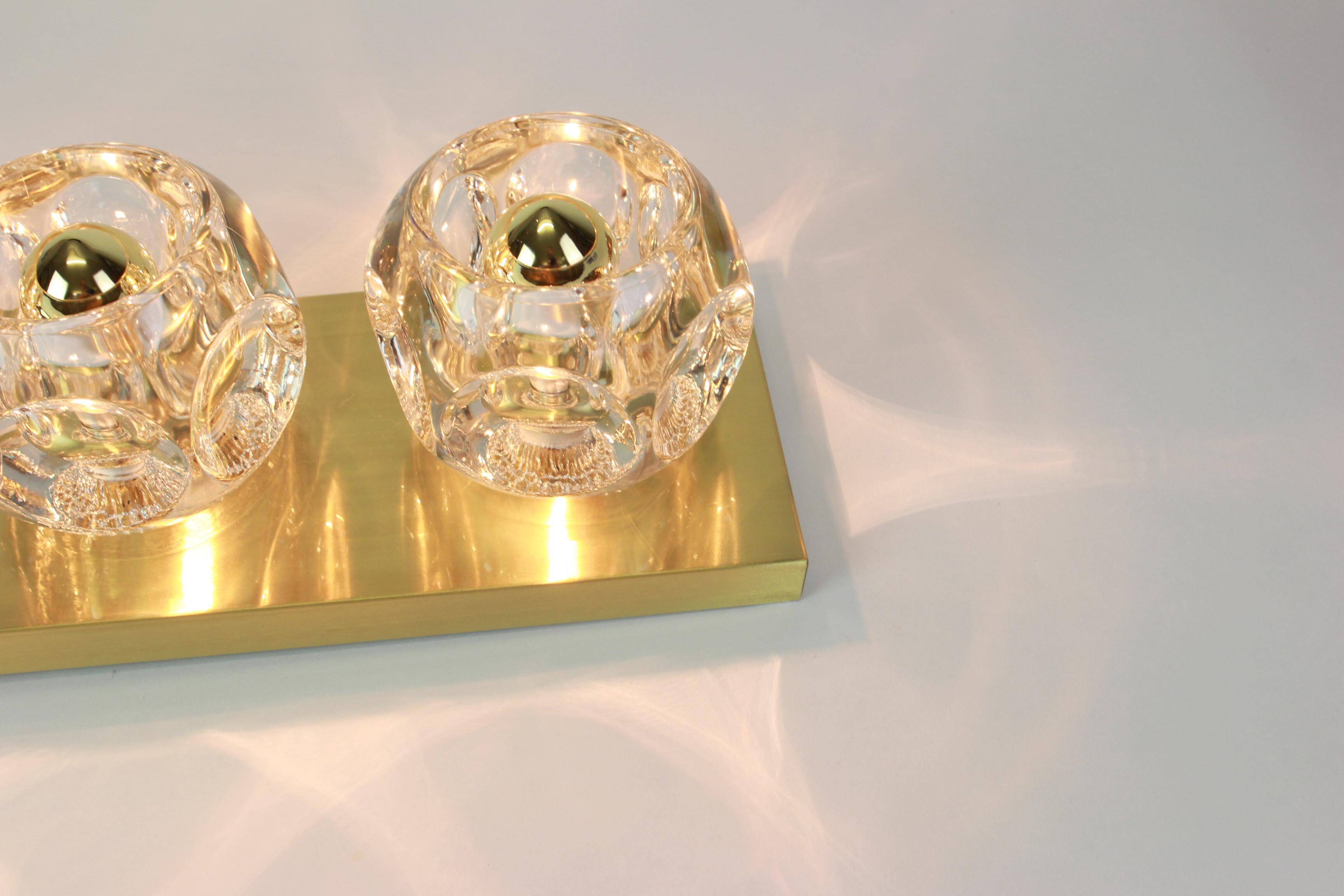 Pair of wall sconces in crystal designed by Sciolari for Peill & Putzler.