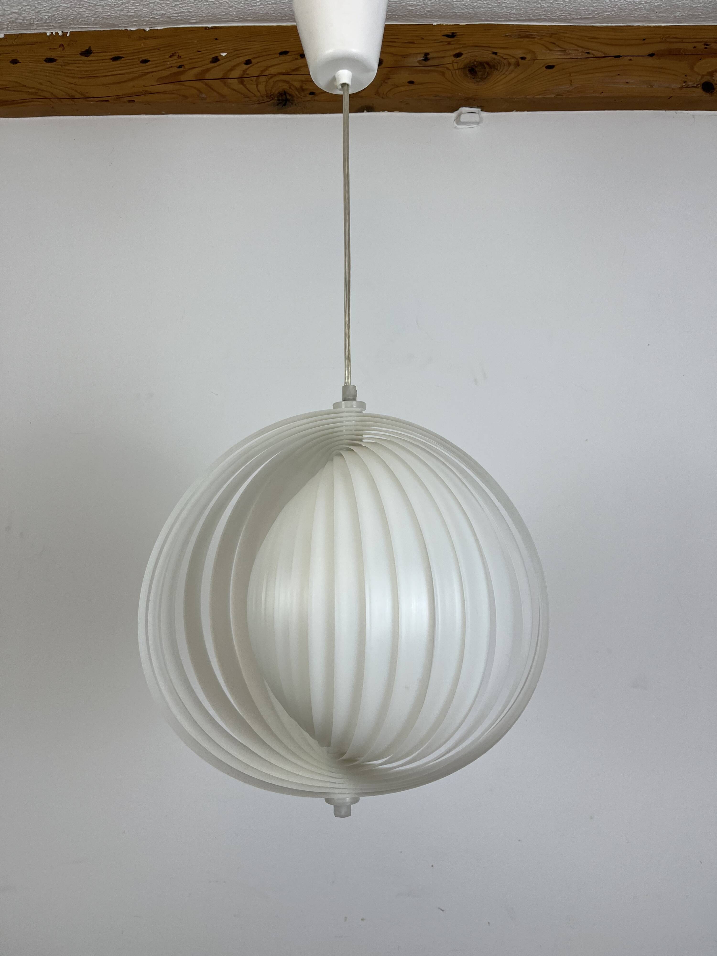 Suspension Moon par Kare Design, années 80
