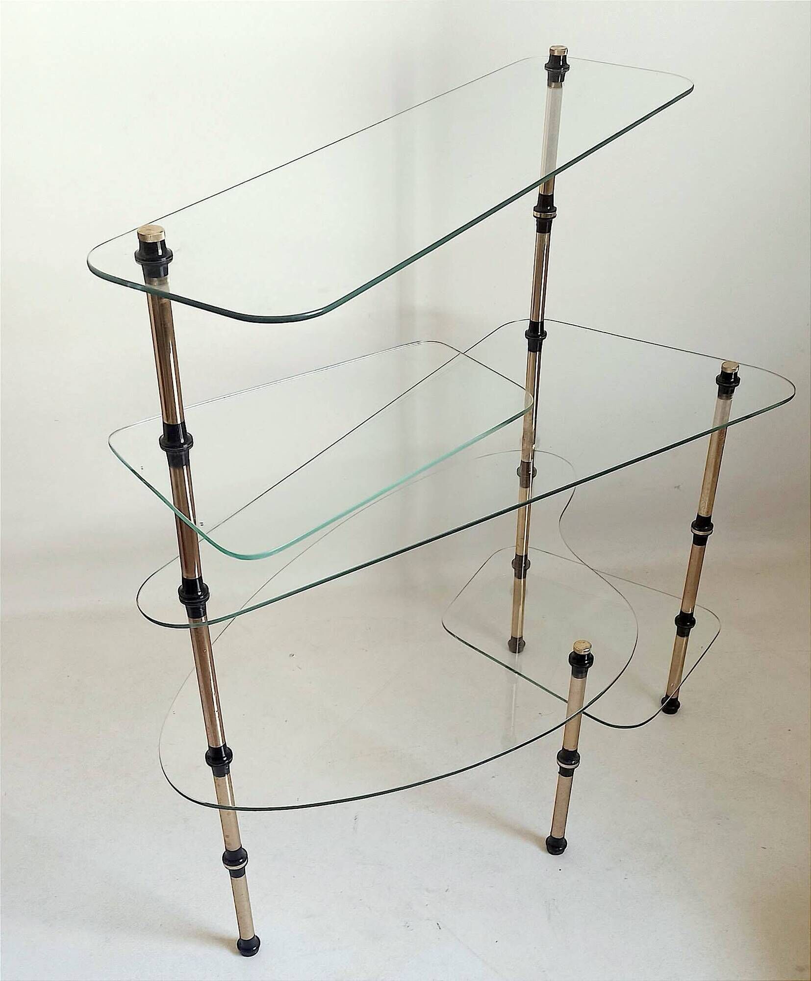 Étagère vitrée Années 50  Largeur 82 cm