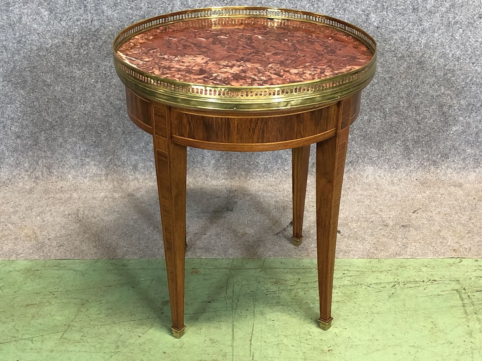 Small Louis XVI-style hot water table - early 20th