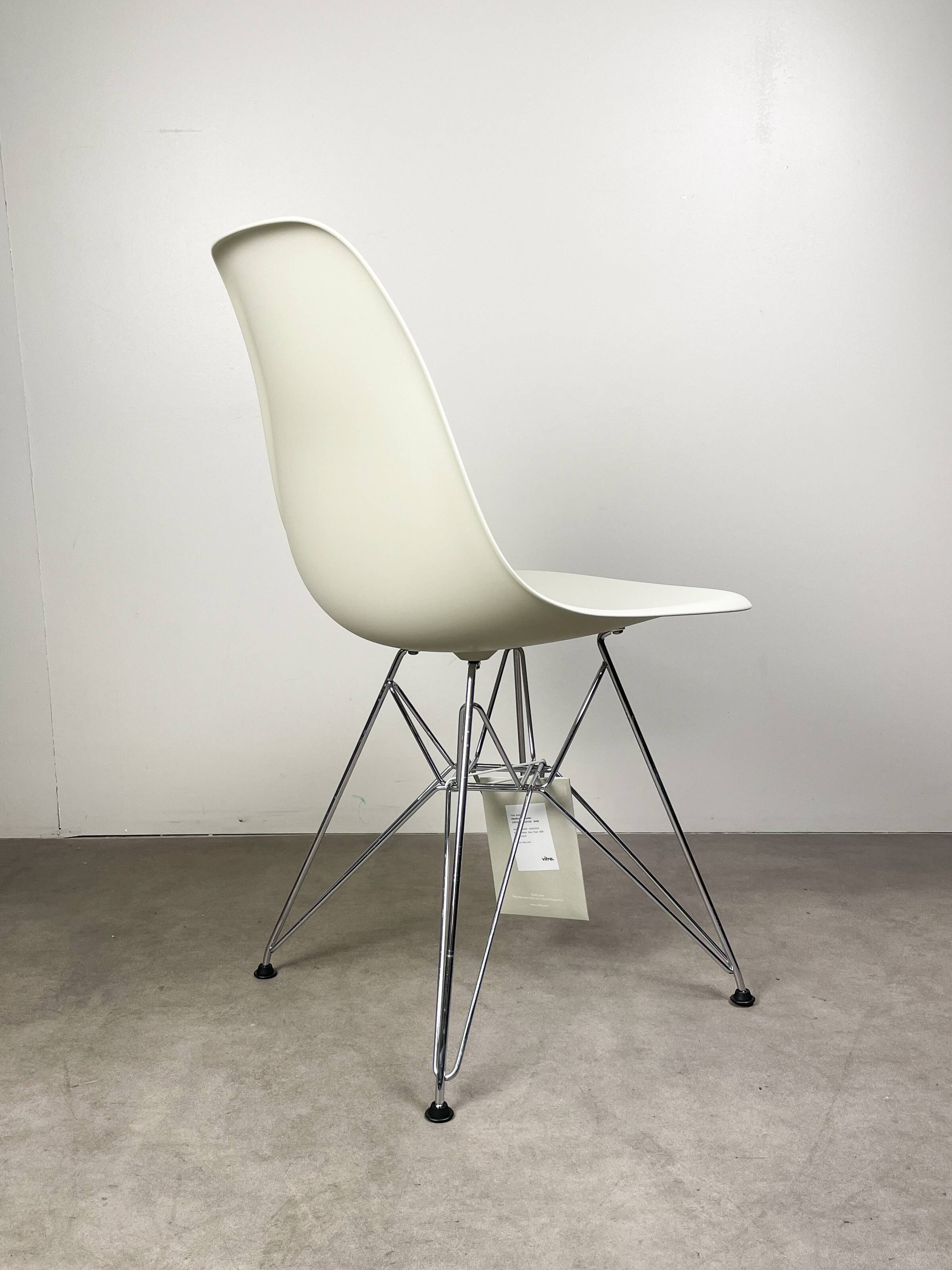 DSR Chair by Charles and Ray Eames for Vitra, 4 pieces