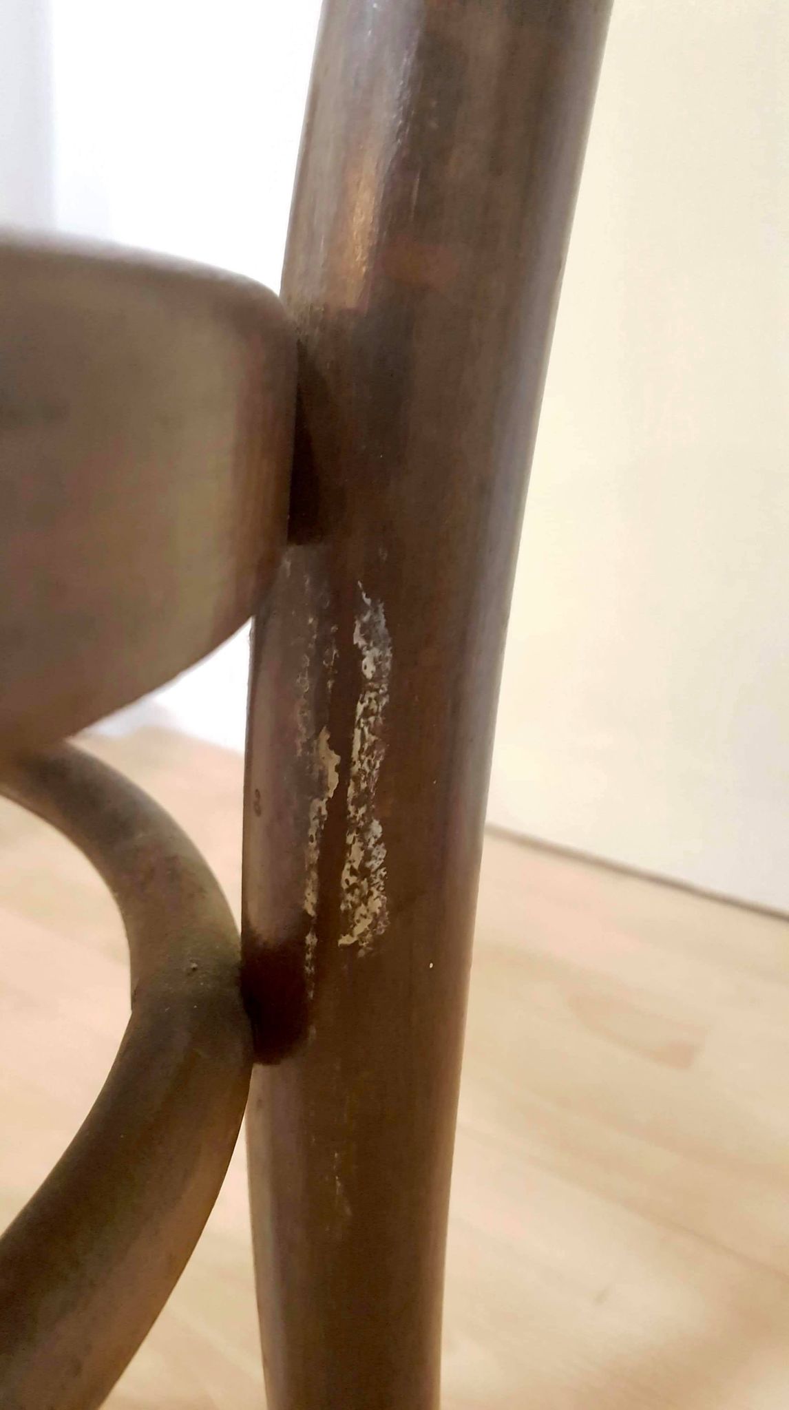 Lot of 2 Thonet chairs