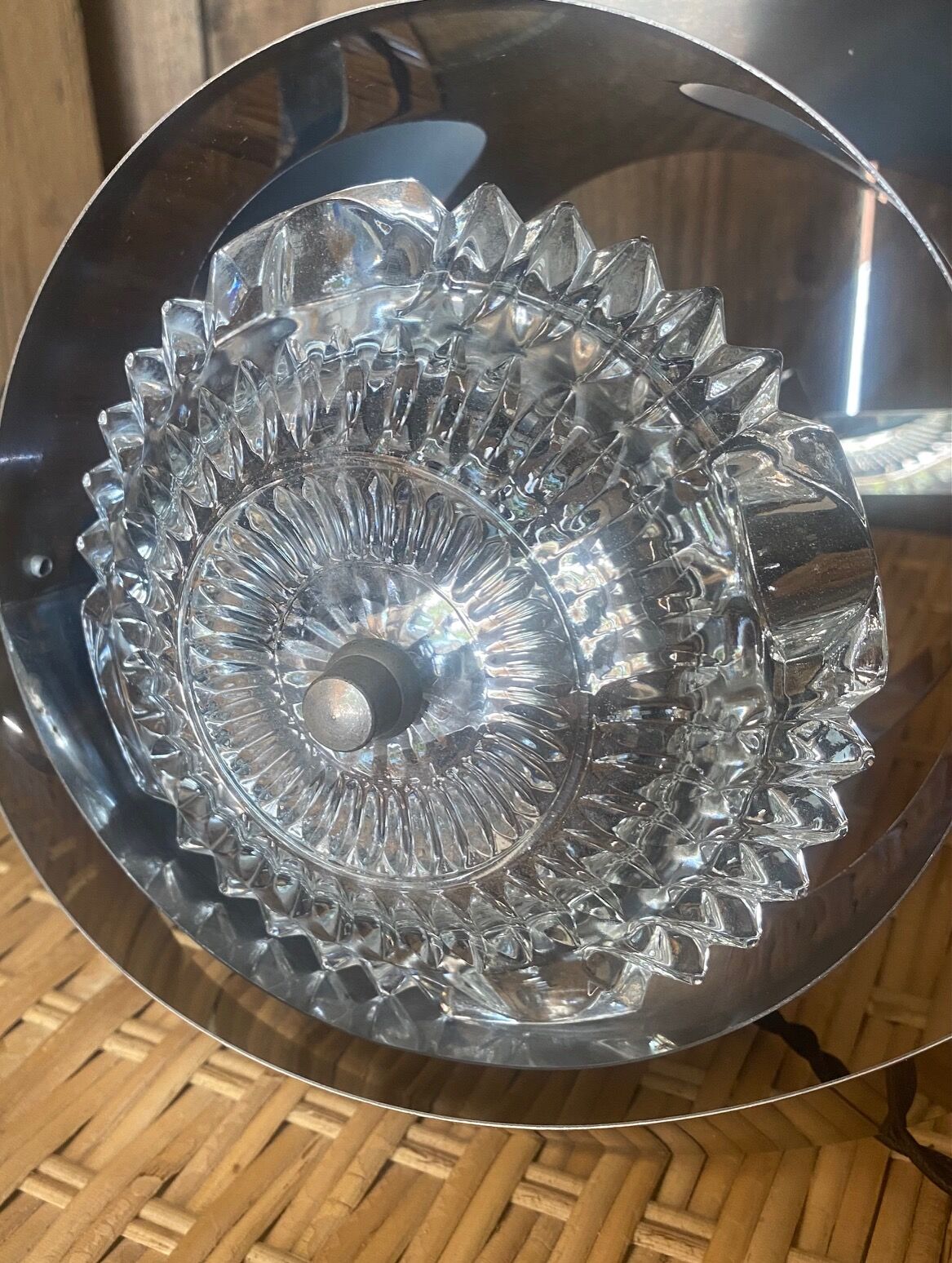 Suspension in chrome metal and glass from the 70s