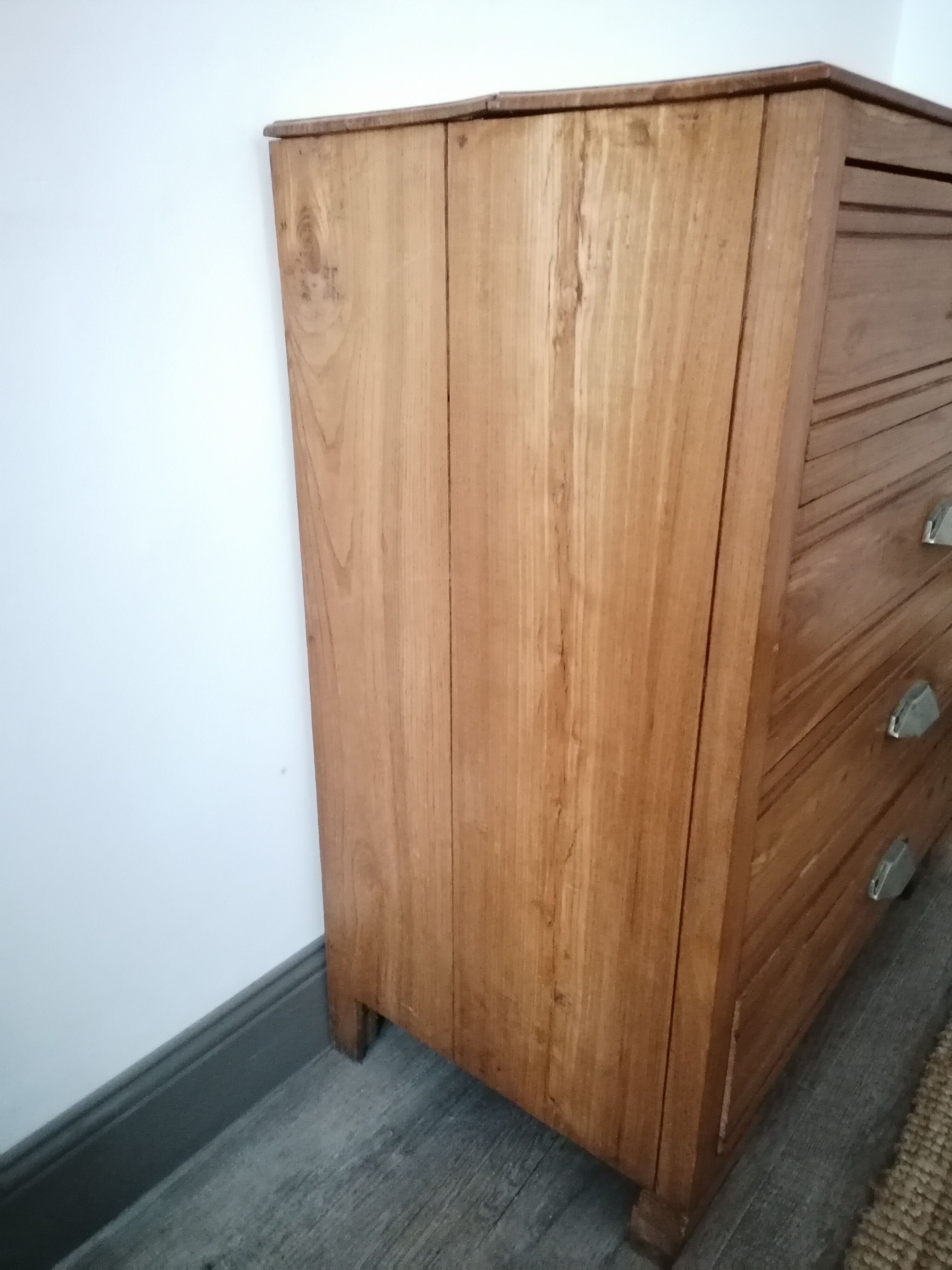 Commode en bois