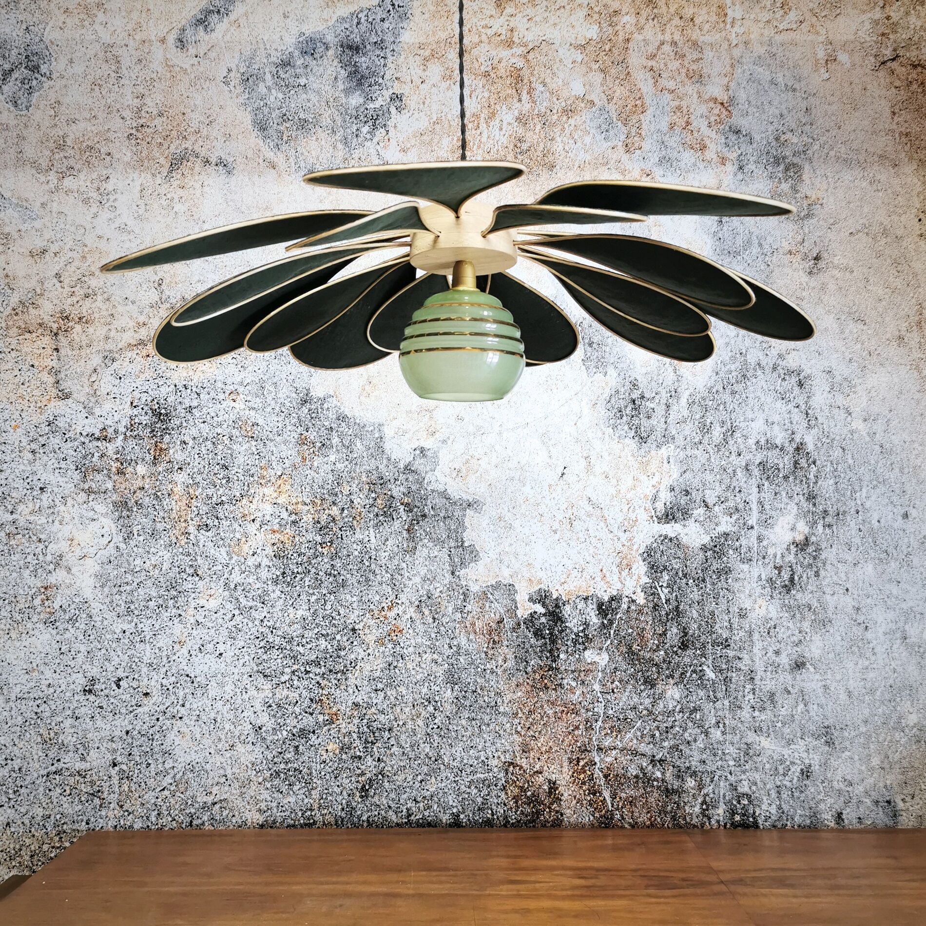 Suspension flower petals linen and rattan, vintage globe