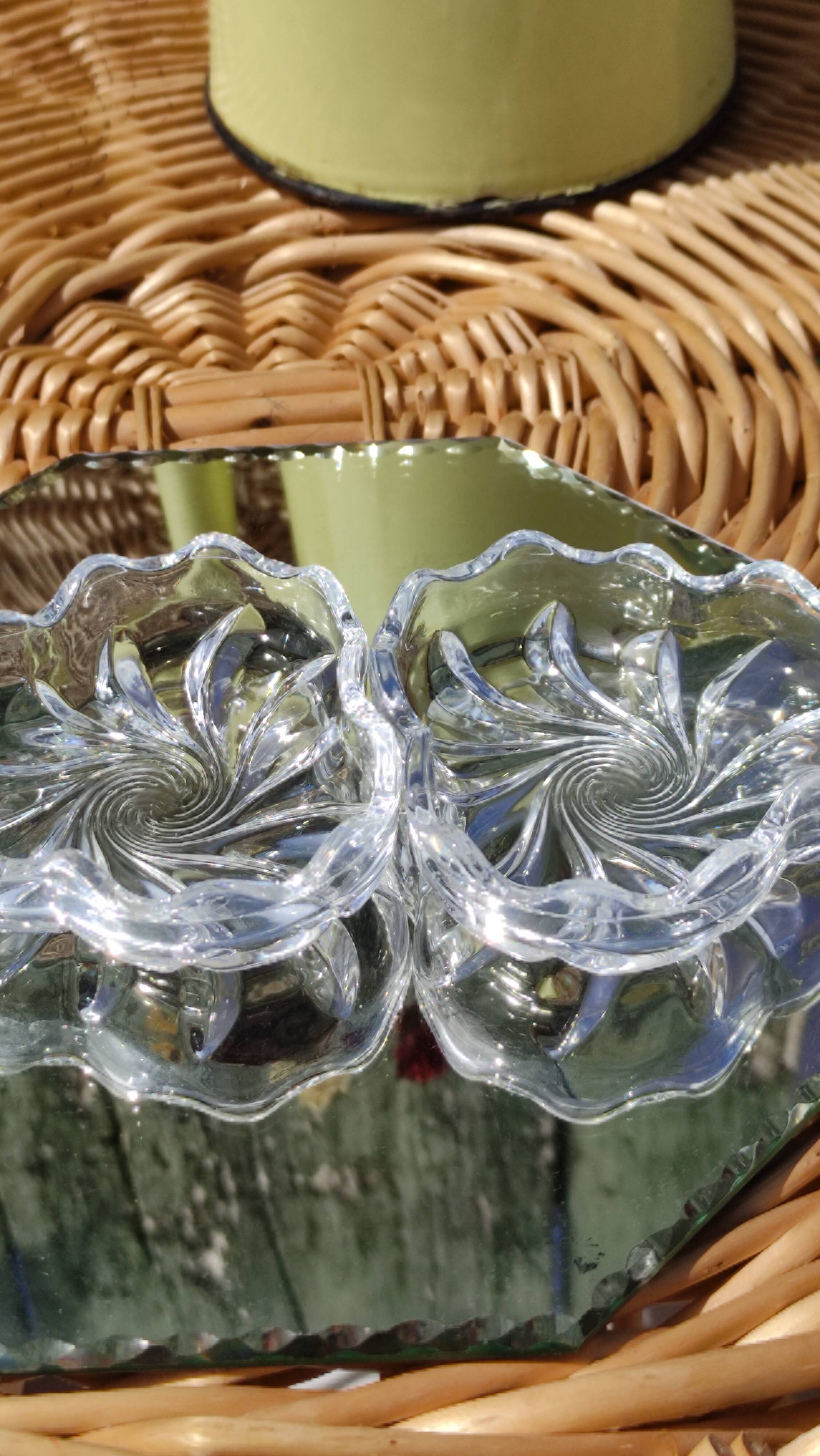 Thick and chiseled glass box