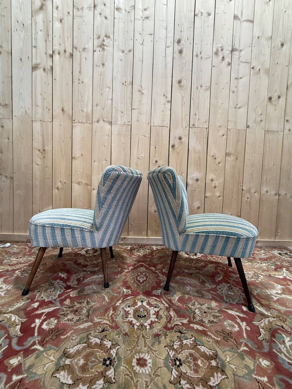Pair of cocktail armchairs – 1960s – Two-tone velvet – Wooden legs