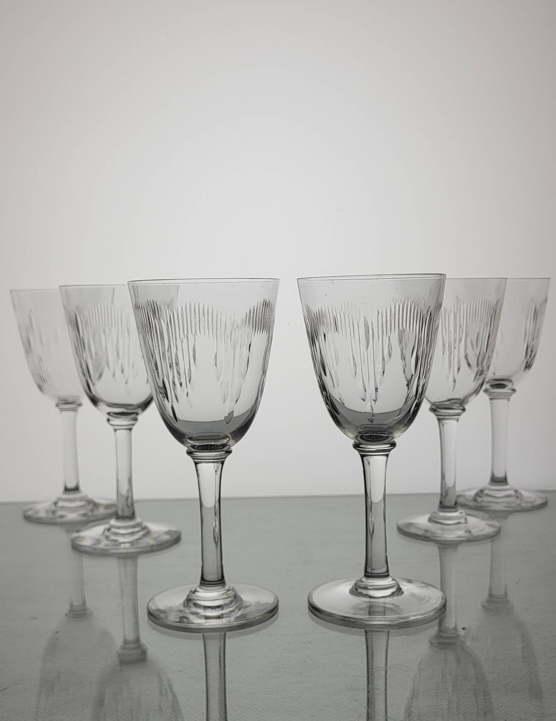 6 Baccarat crystal wine glasses, Molière model
