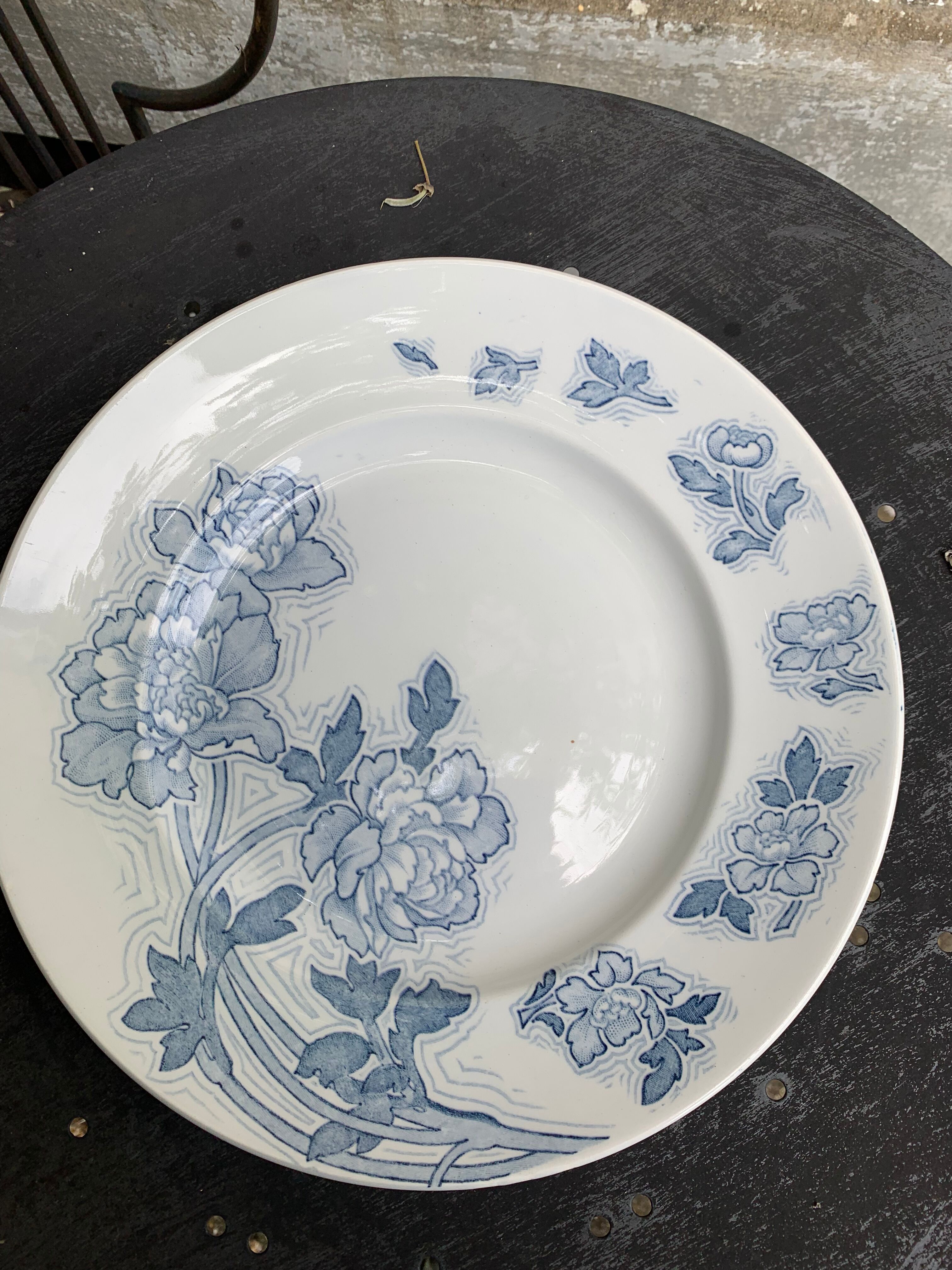 Cake dish, blue floral pattern, k & g luneville model Floreal, vintage and collector