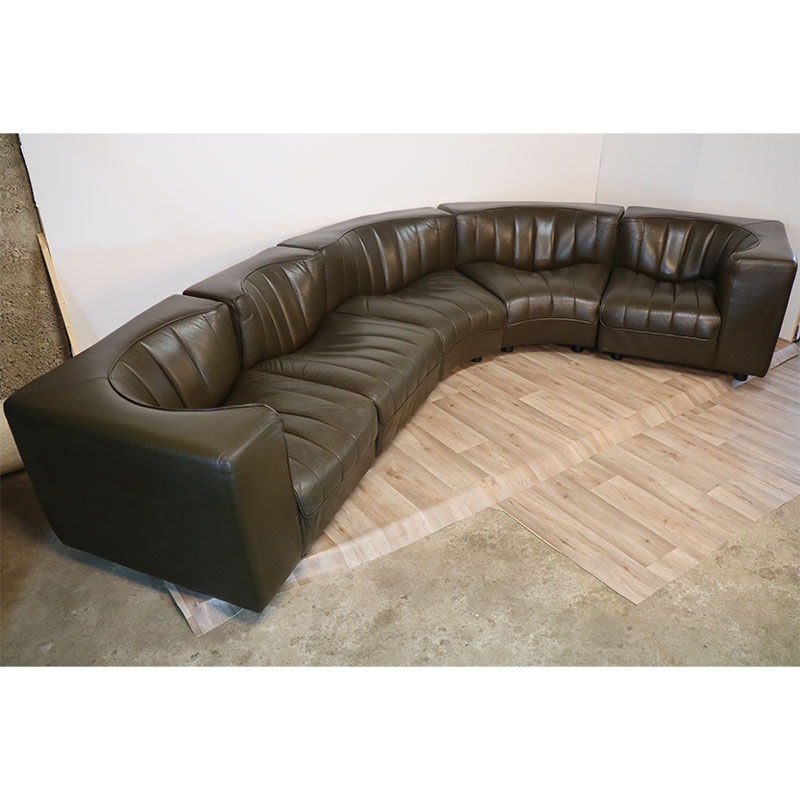 Modular vintage leather sofa by Tito Agnoli for Mobilier International 1970
