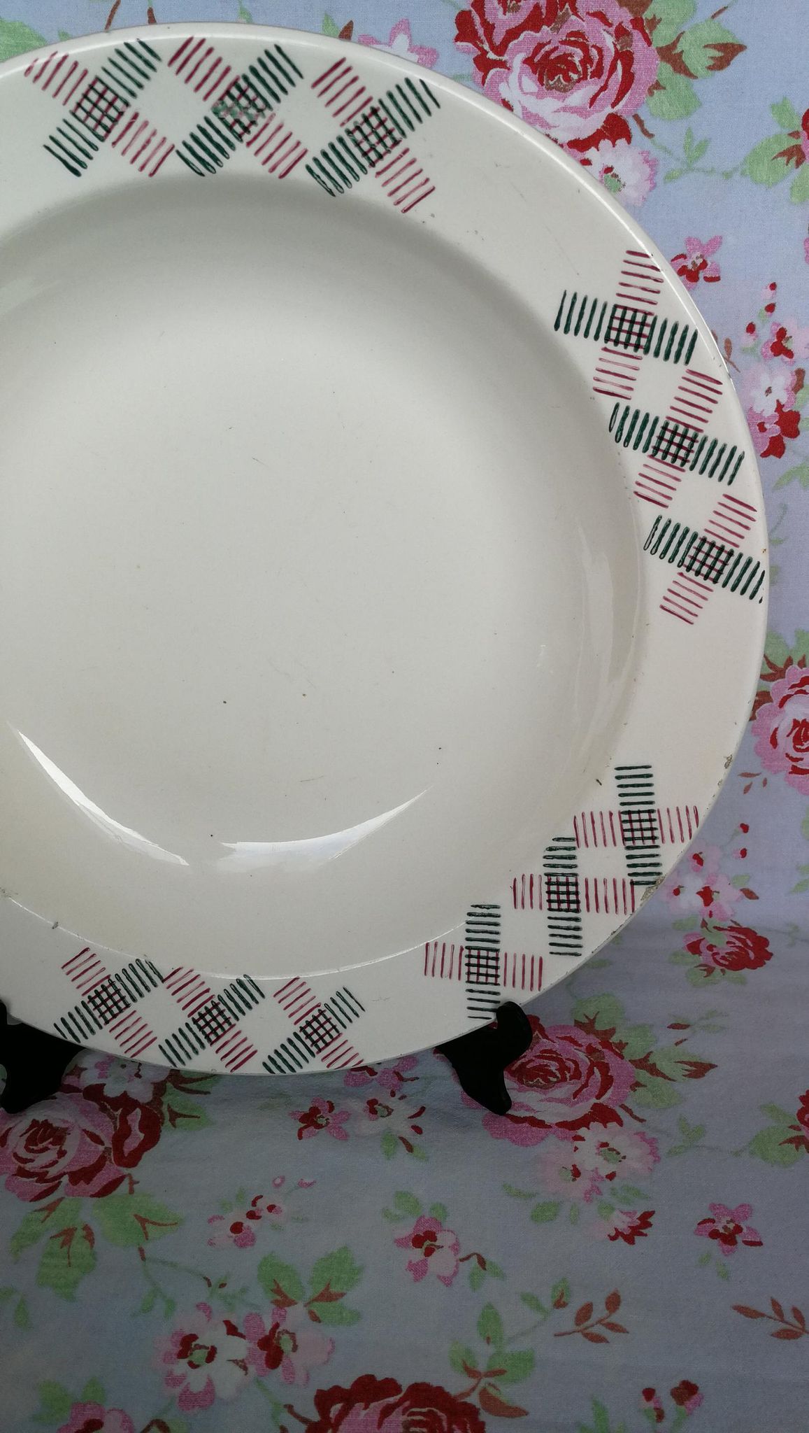 Plat creux style art deco formes géometriques vintage vert et rouge