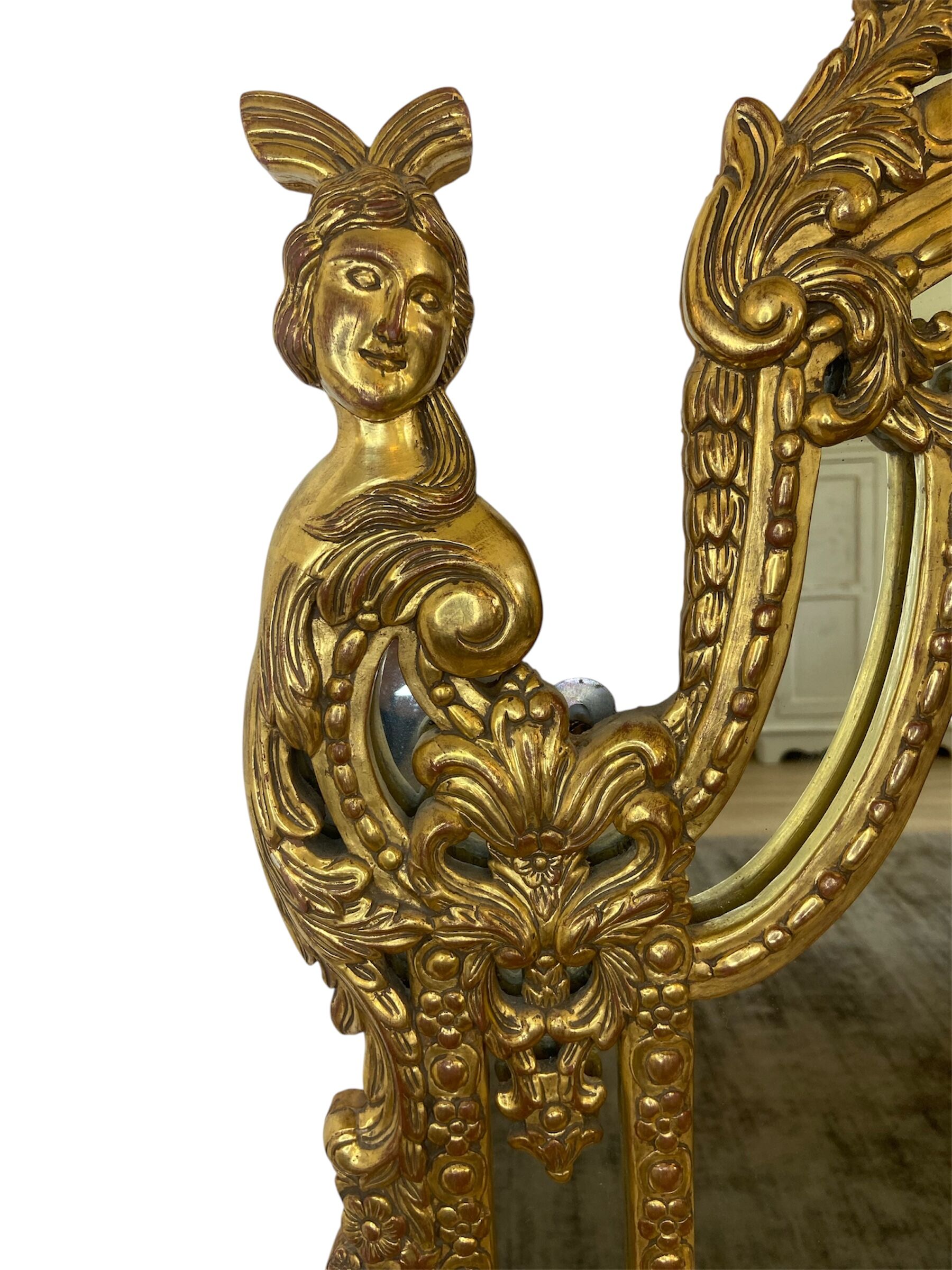 Important antique mirror in carved and gilded wood – Napoleon III style