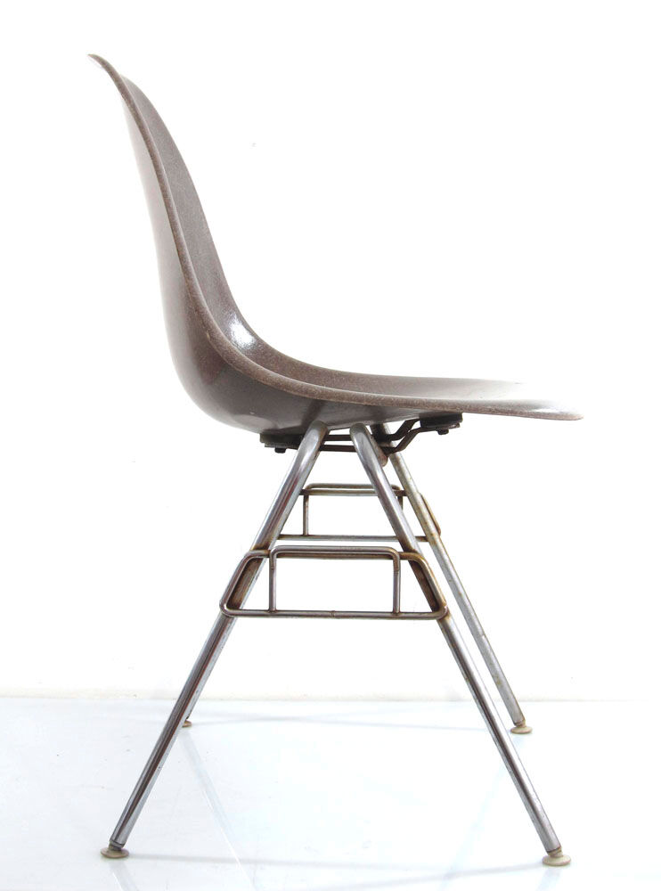 Chaise Eames DSS grise 1954 production vintage Herman Miller