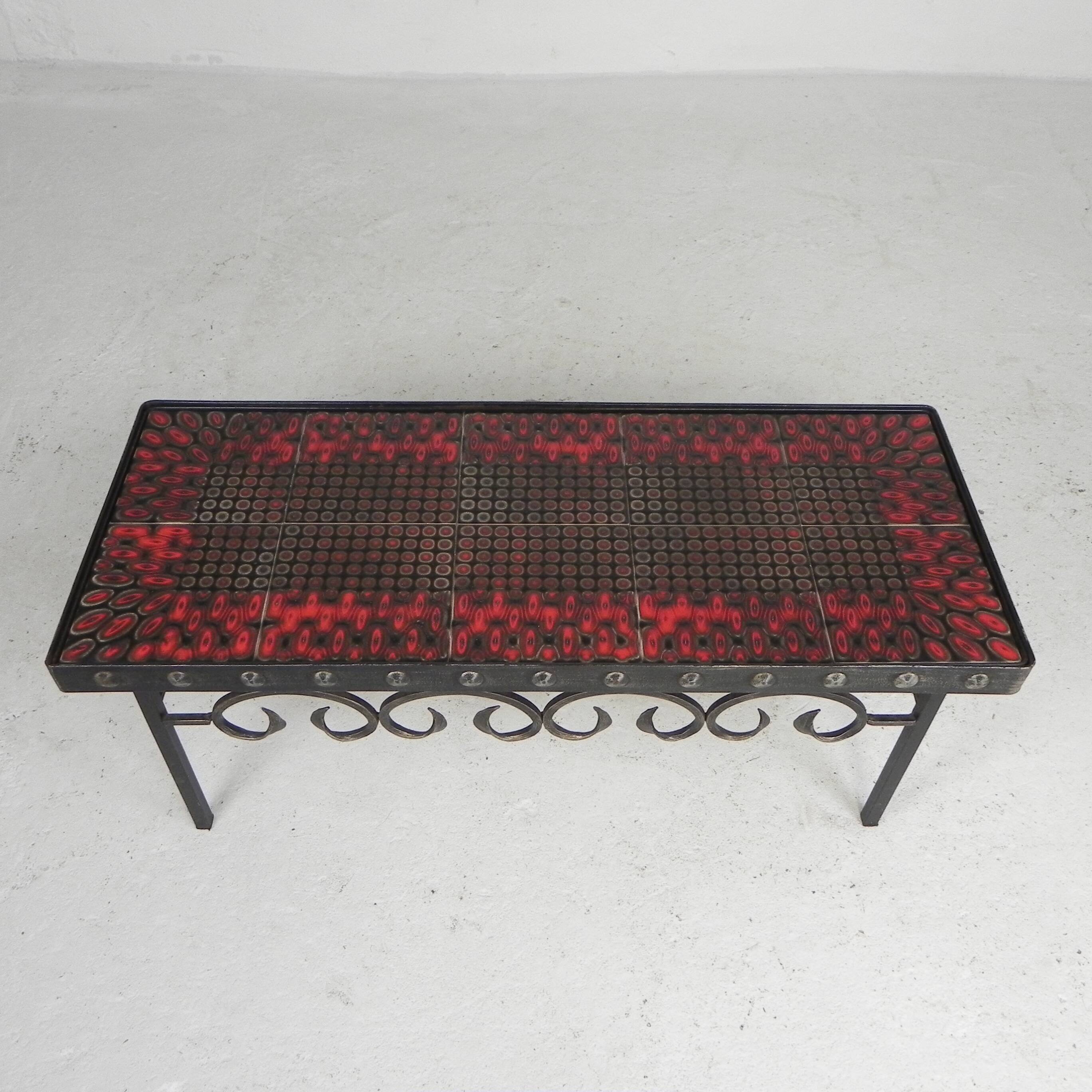 Brutalist mid-century tiled table, with 10 tiles and steel frame, 1960s.