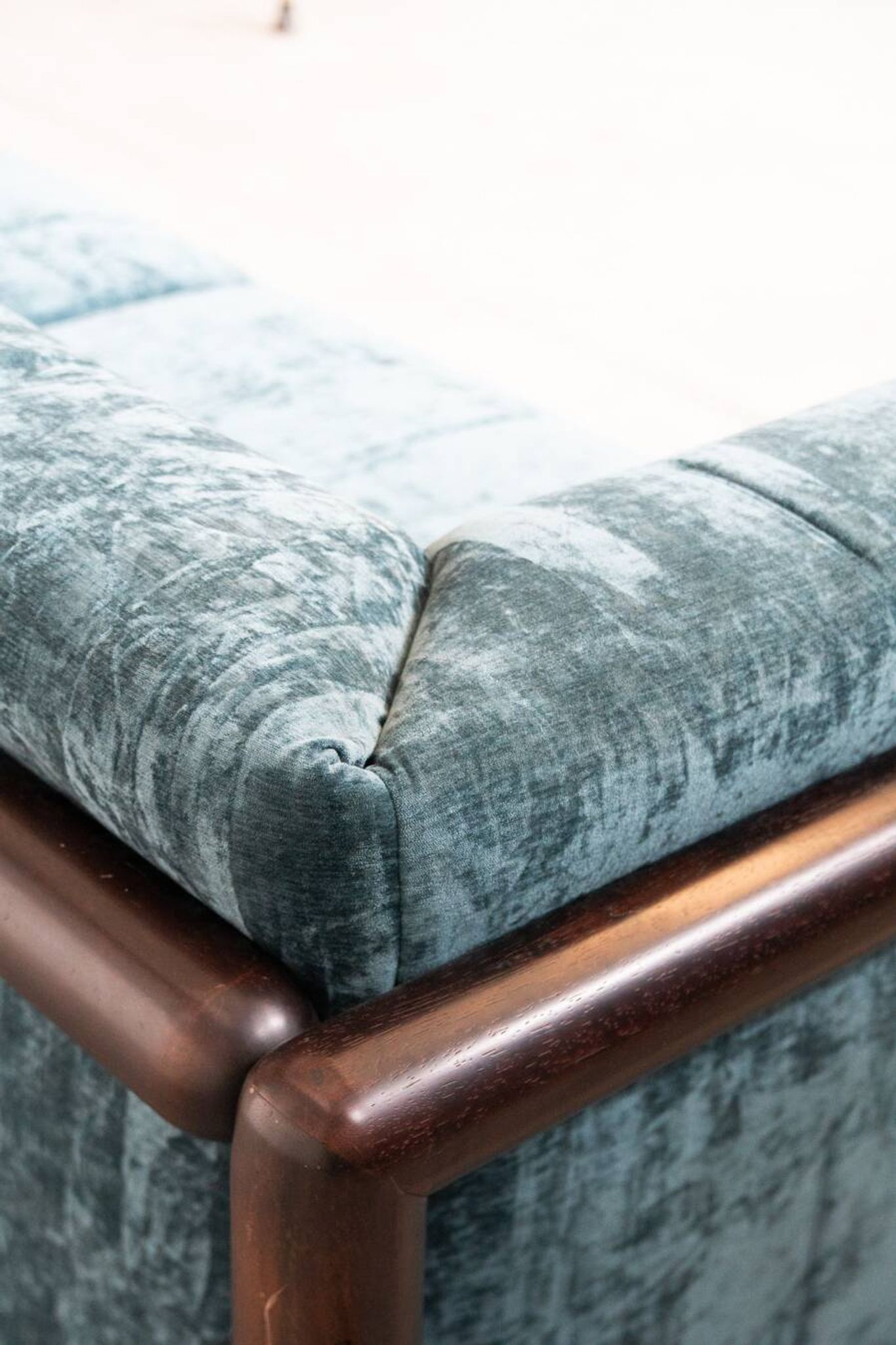 Iconic Carlo Scarpa "Cornaro" Sofa Set for Gavina, 1973