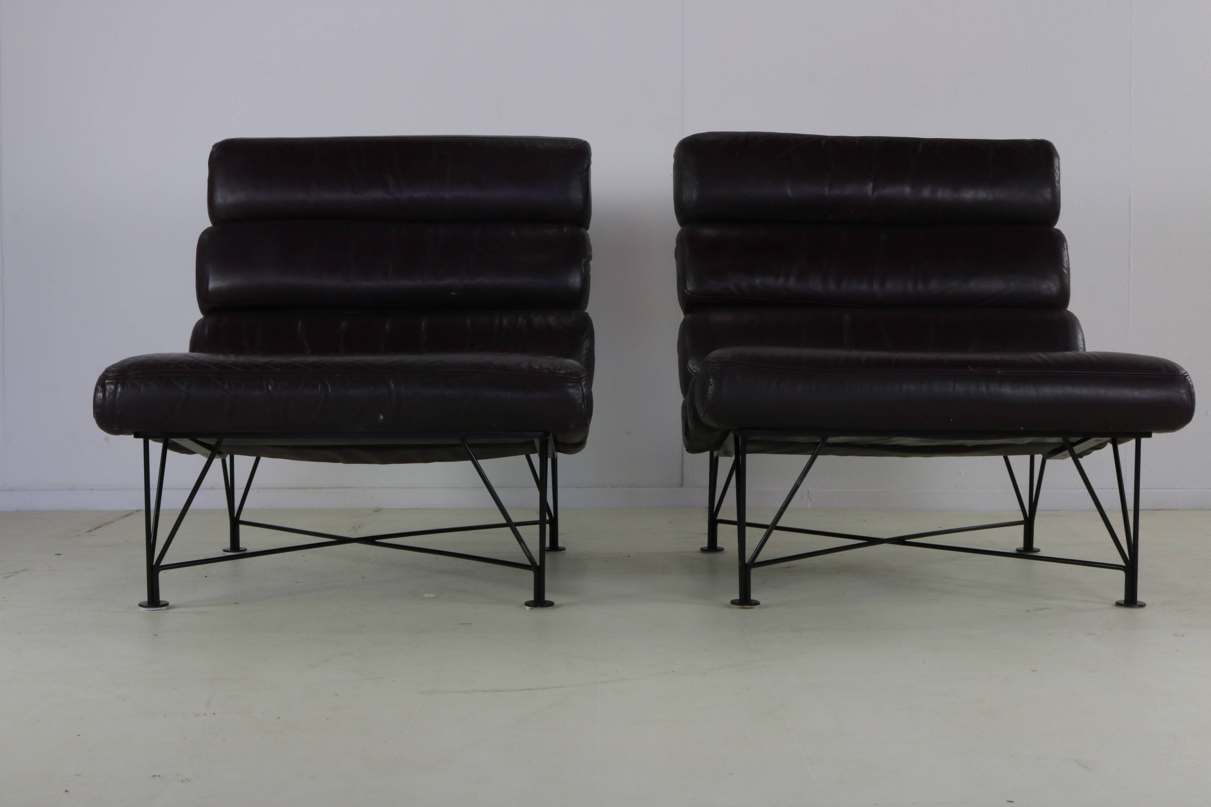 2 chauffeuses Spider par Kenneth Bergenblad pour Dux Suède