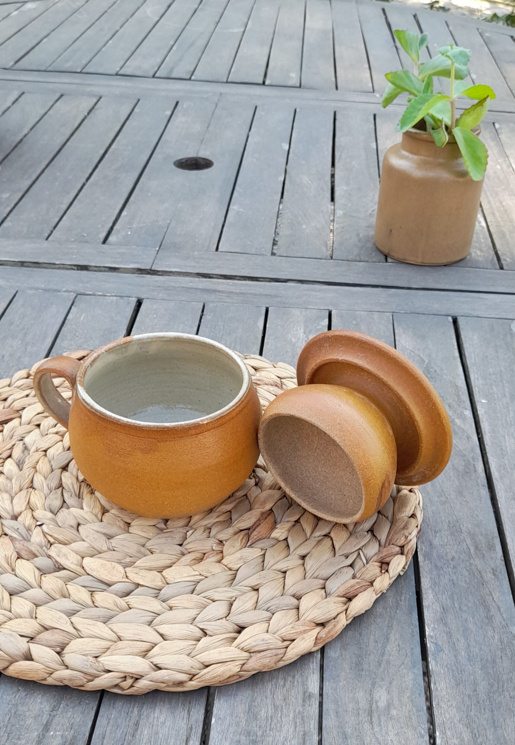 Former sandstone water butter, middle XX, signature to be identified